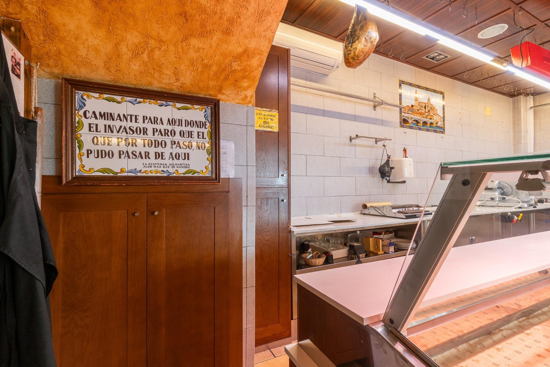 Reventa - Commercial Unit -
Torrevieja - Paseo maritimo
