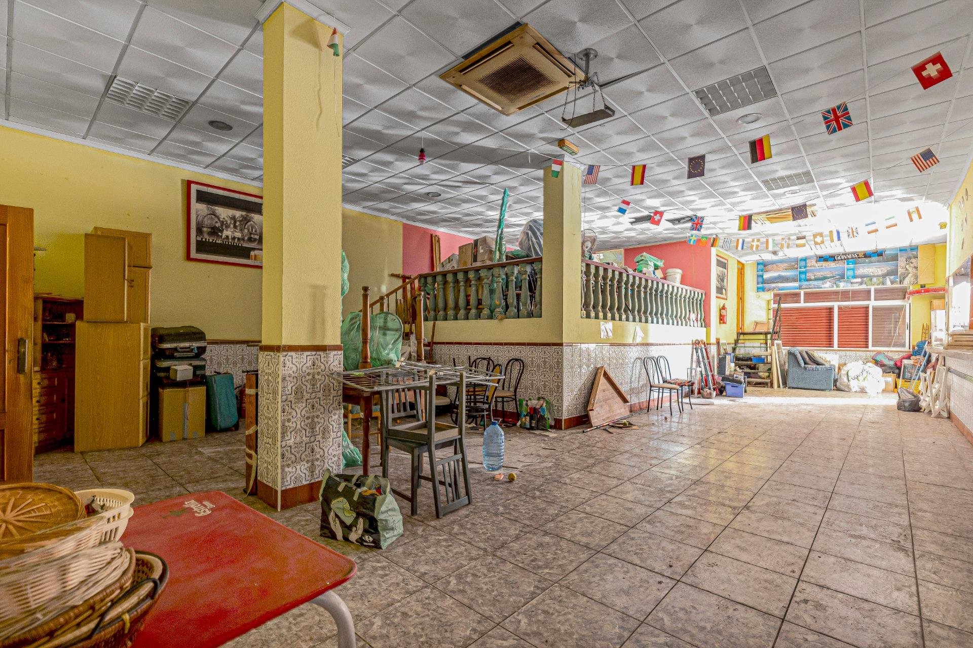 Reventa - Commercial Unit -
Torrevieja - Playa del Cura