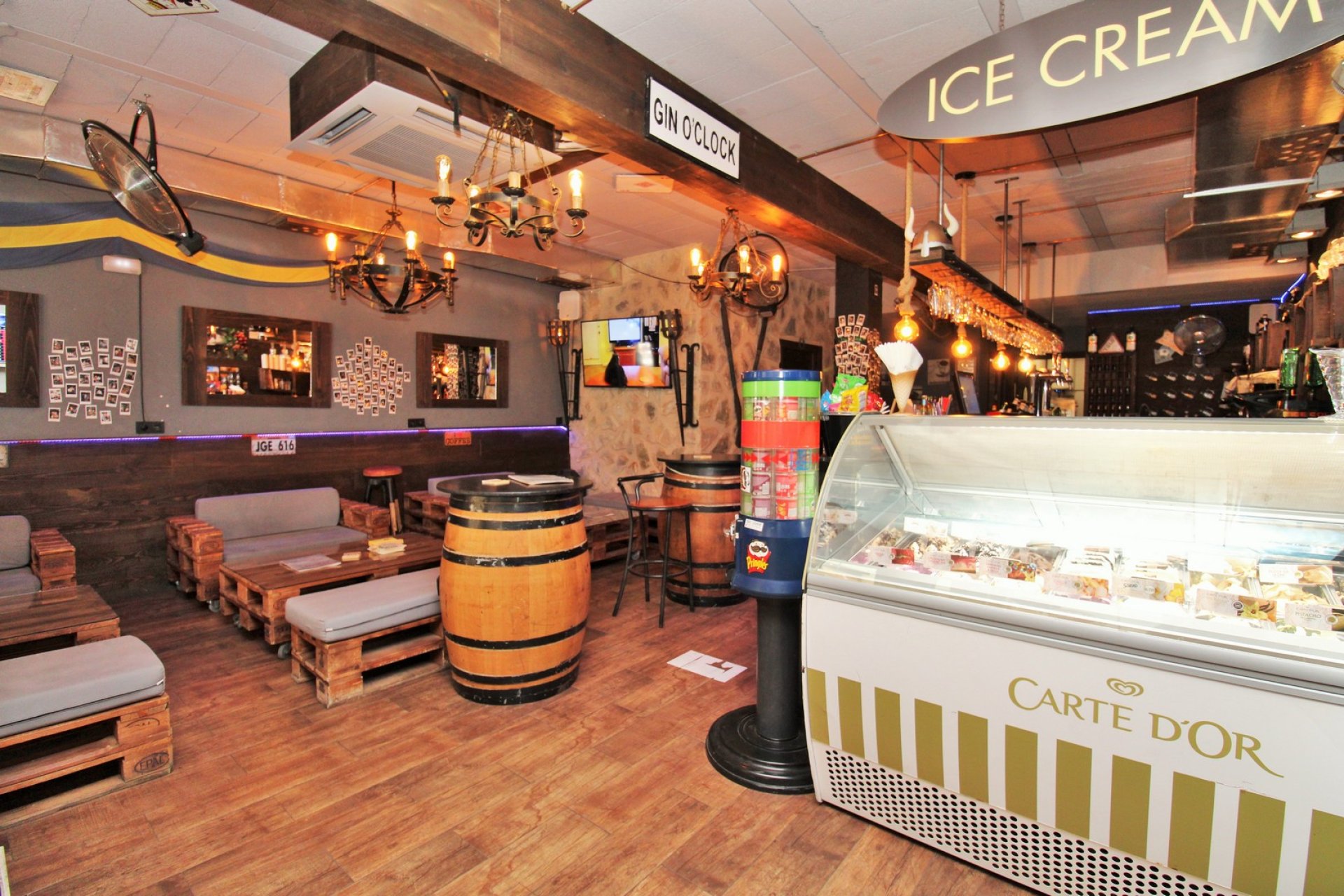 Reventa - Commercial Unit -
Villamartin - Villamartín