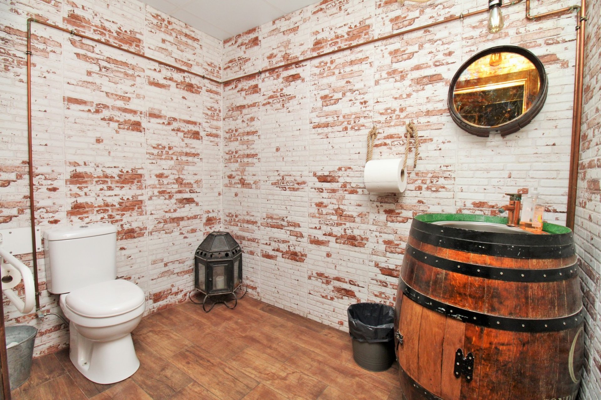 Reventa - Commercial Unit -
Villamartin - Villamartín