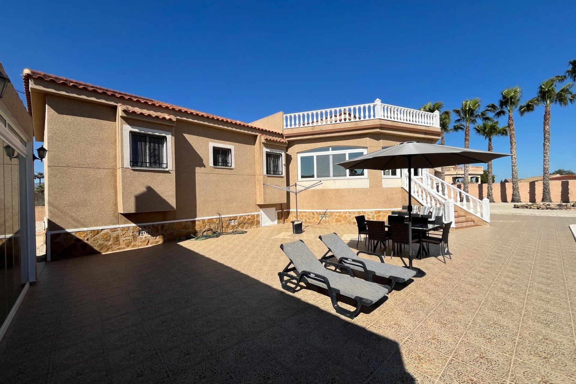 Reventa - Detached villa -
Catral