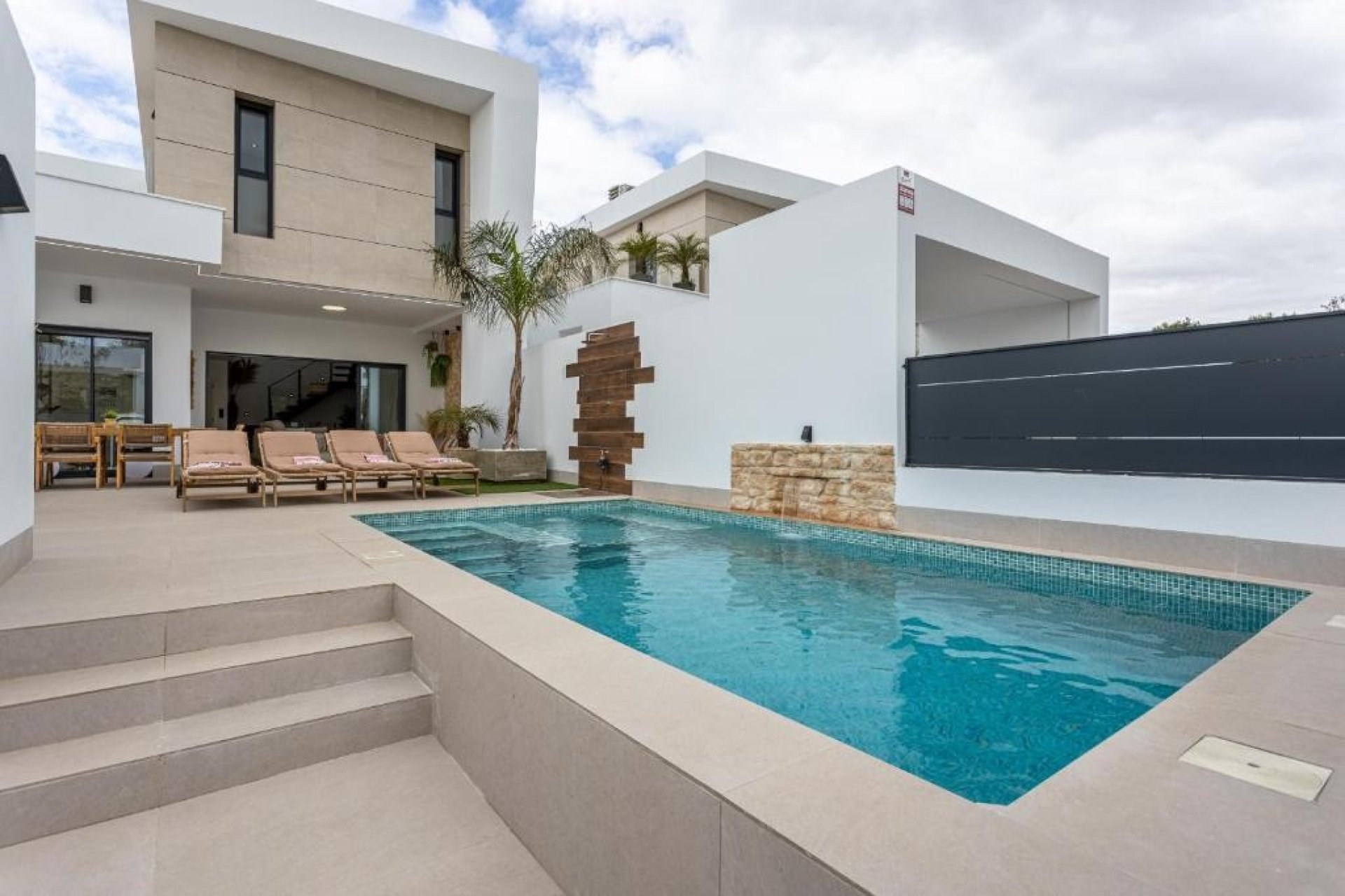 Reventa - Detached villa -
Dolores
