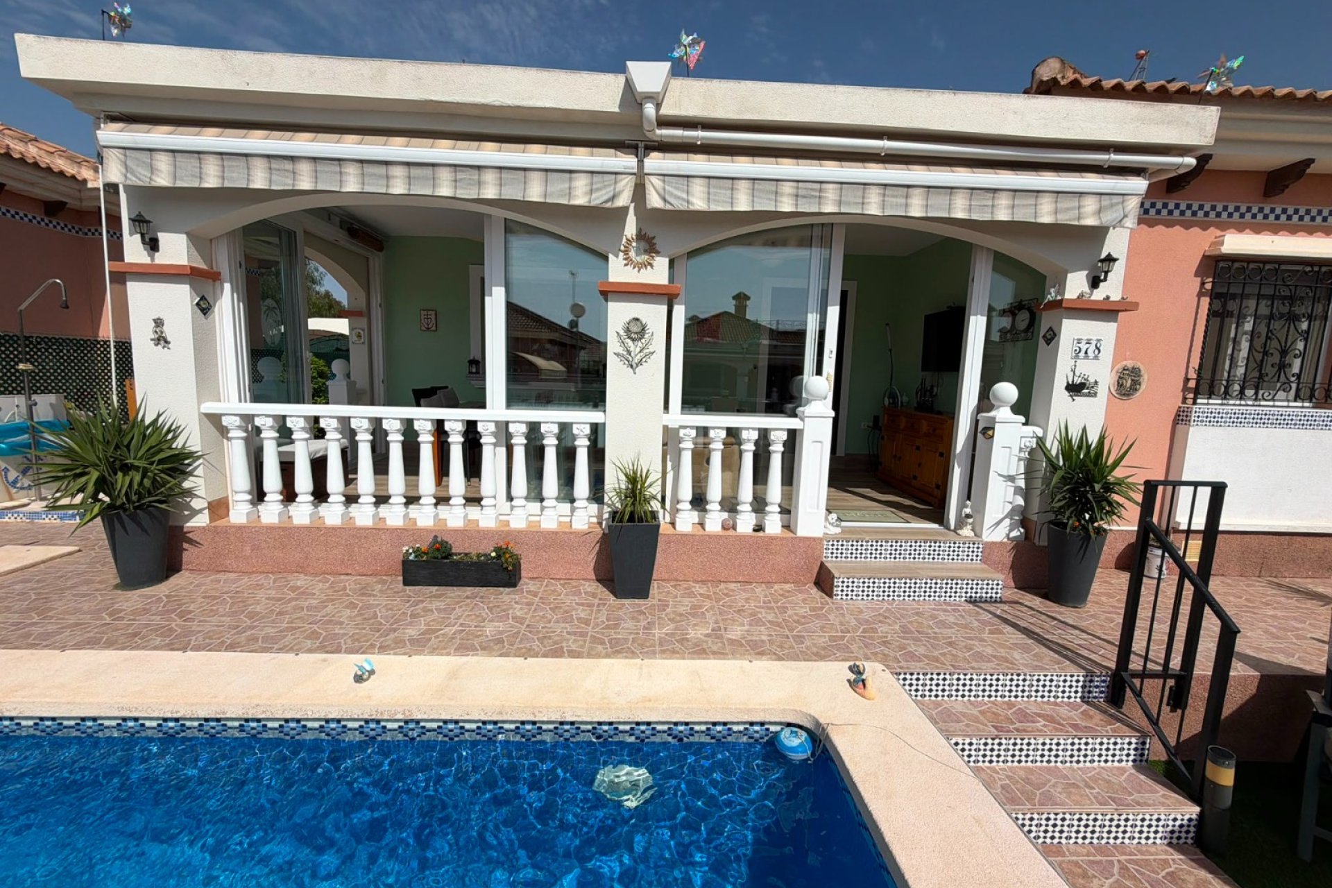 Reventa - Detached villa -
Los Montesinos - La Herrada