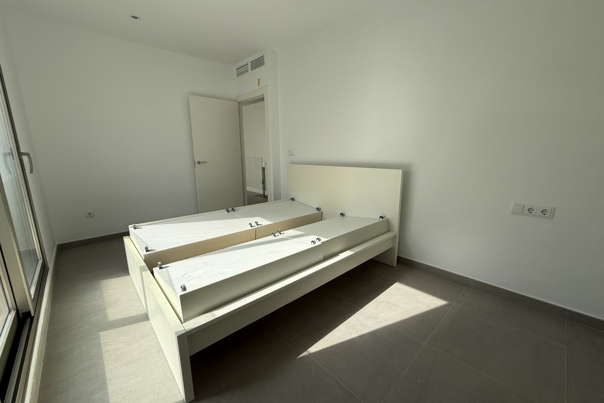 Reventa - Detached villa -
Orihuela - Costa Blanca Sur