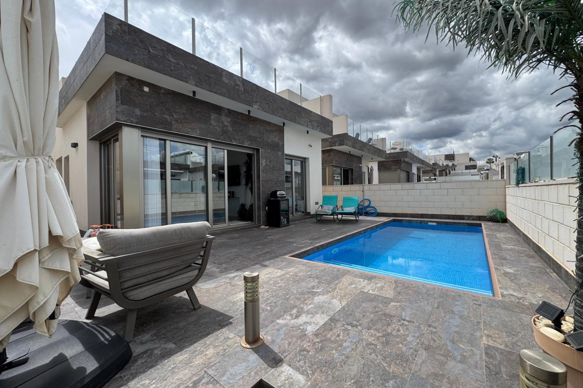 Reventa - Detached villa -
Orihuela - Costa Blanca Sur