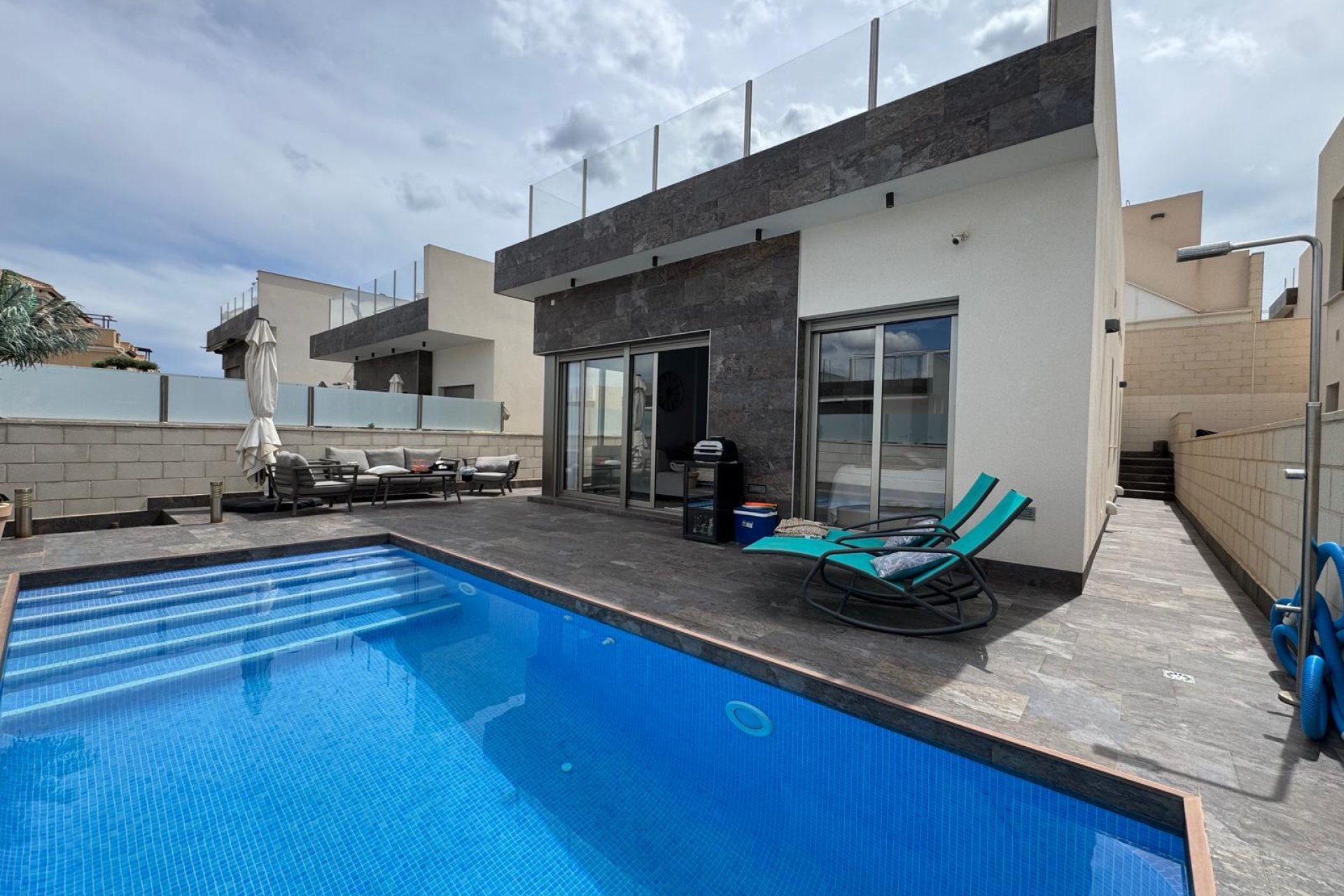 Reventa - Detached villa -
Orihuela - Costa Blanca Sur