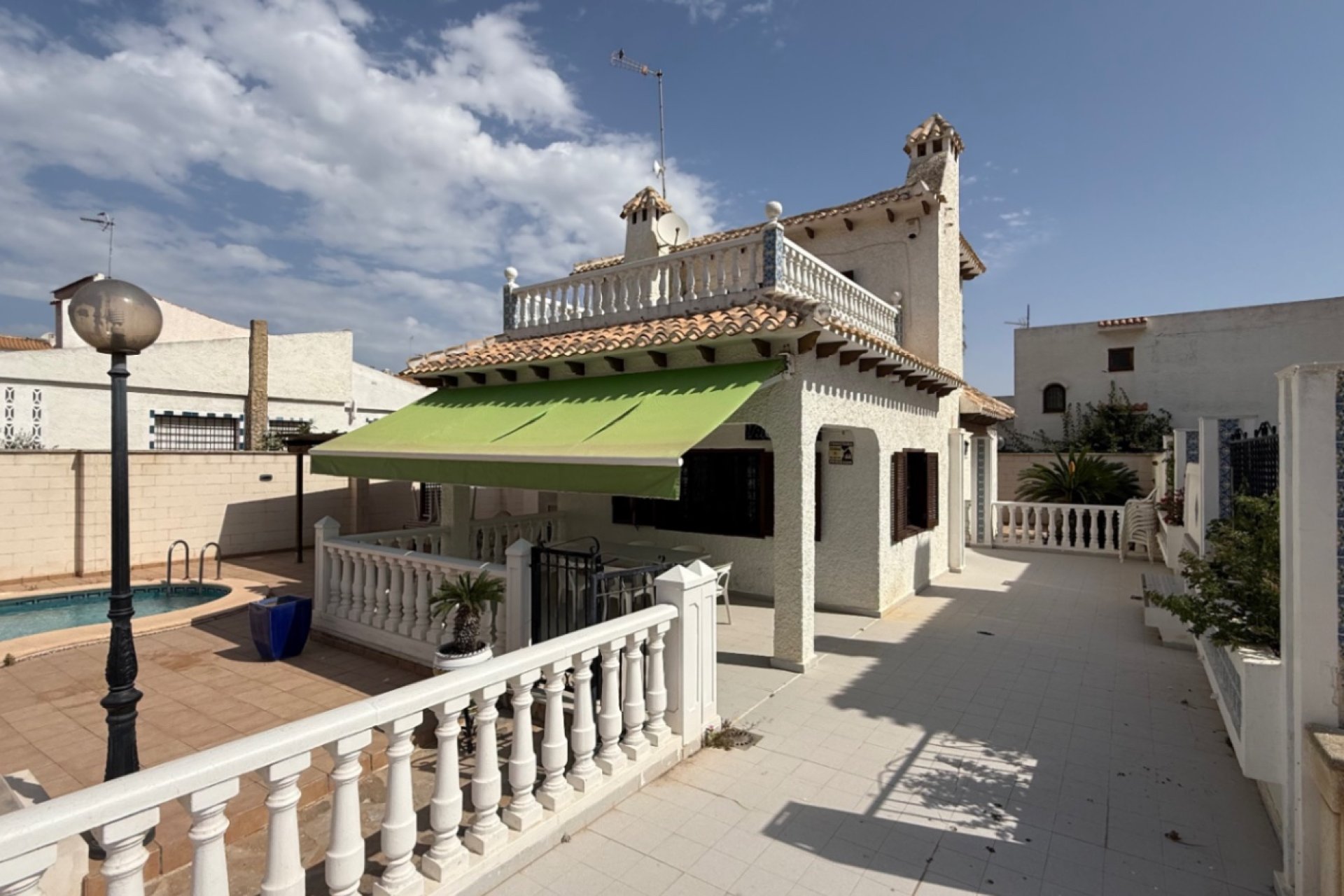 Reventa - Detached villa -
Orihuela - Costa Blanca Sur