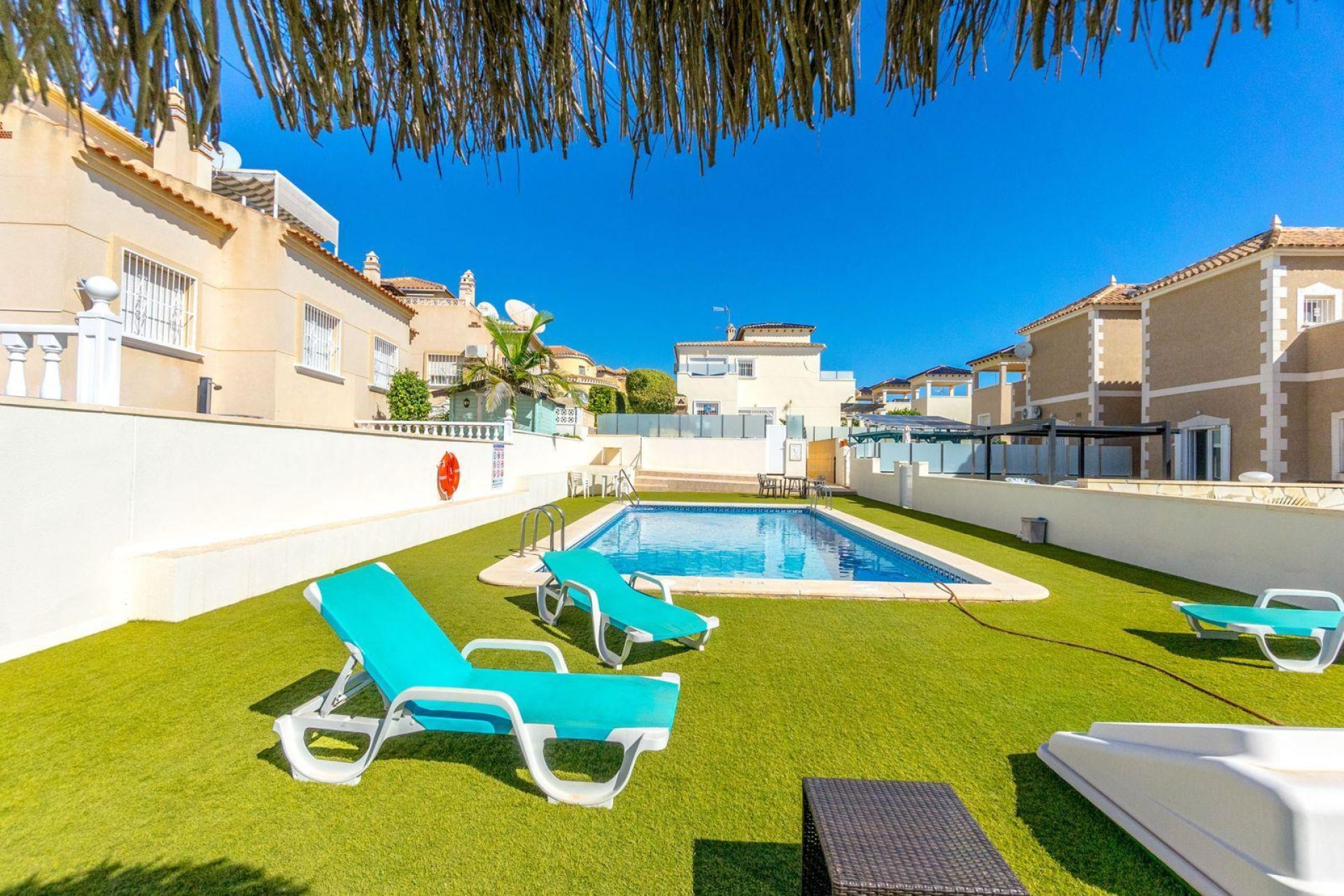 Reventa - Detached villa -
Orihuela Costa - Las Filipinas