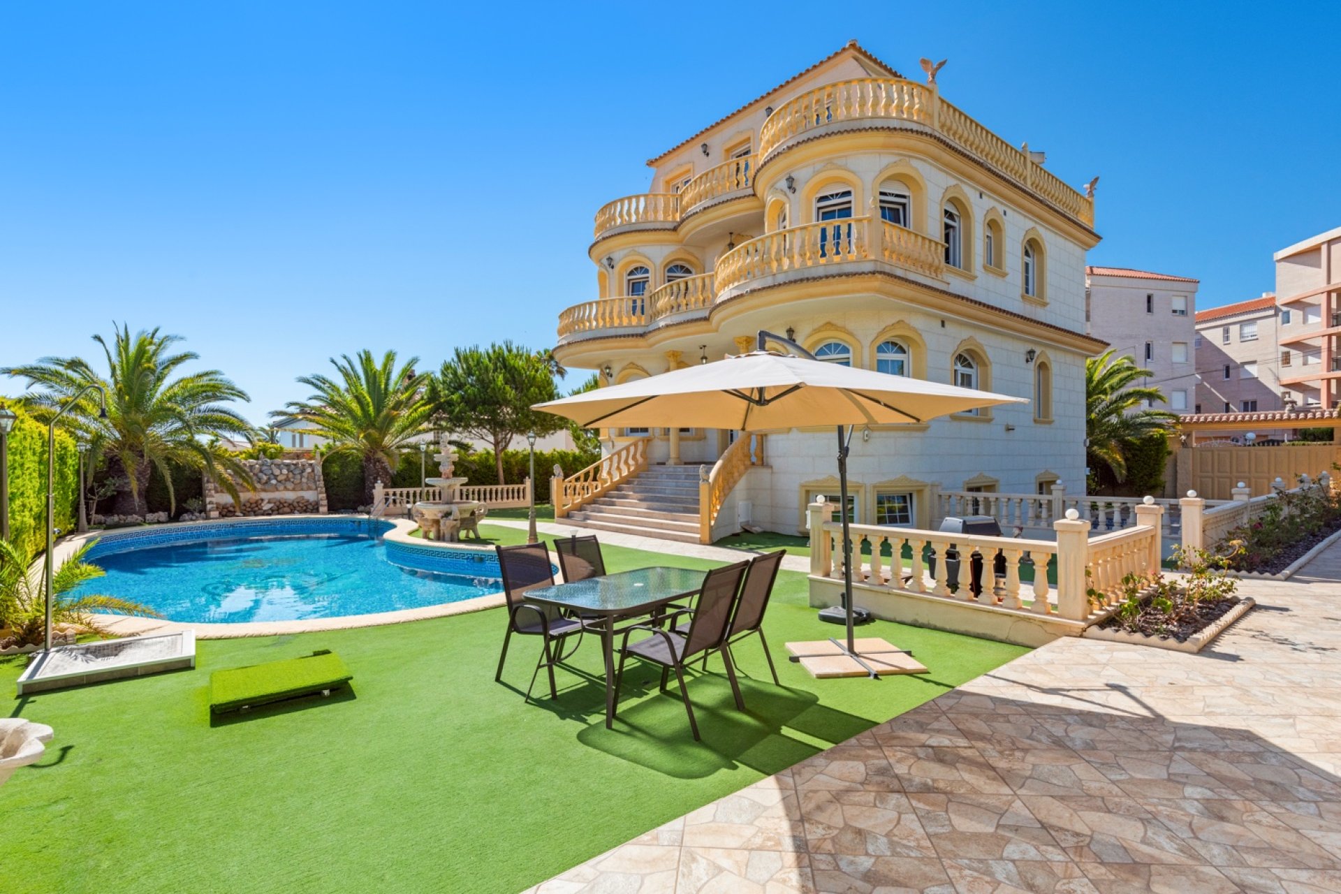 Reventa - Detached villa -
Orihuela Costa - Playa Flamenca
