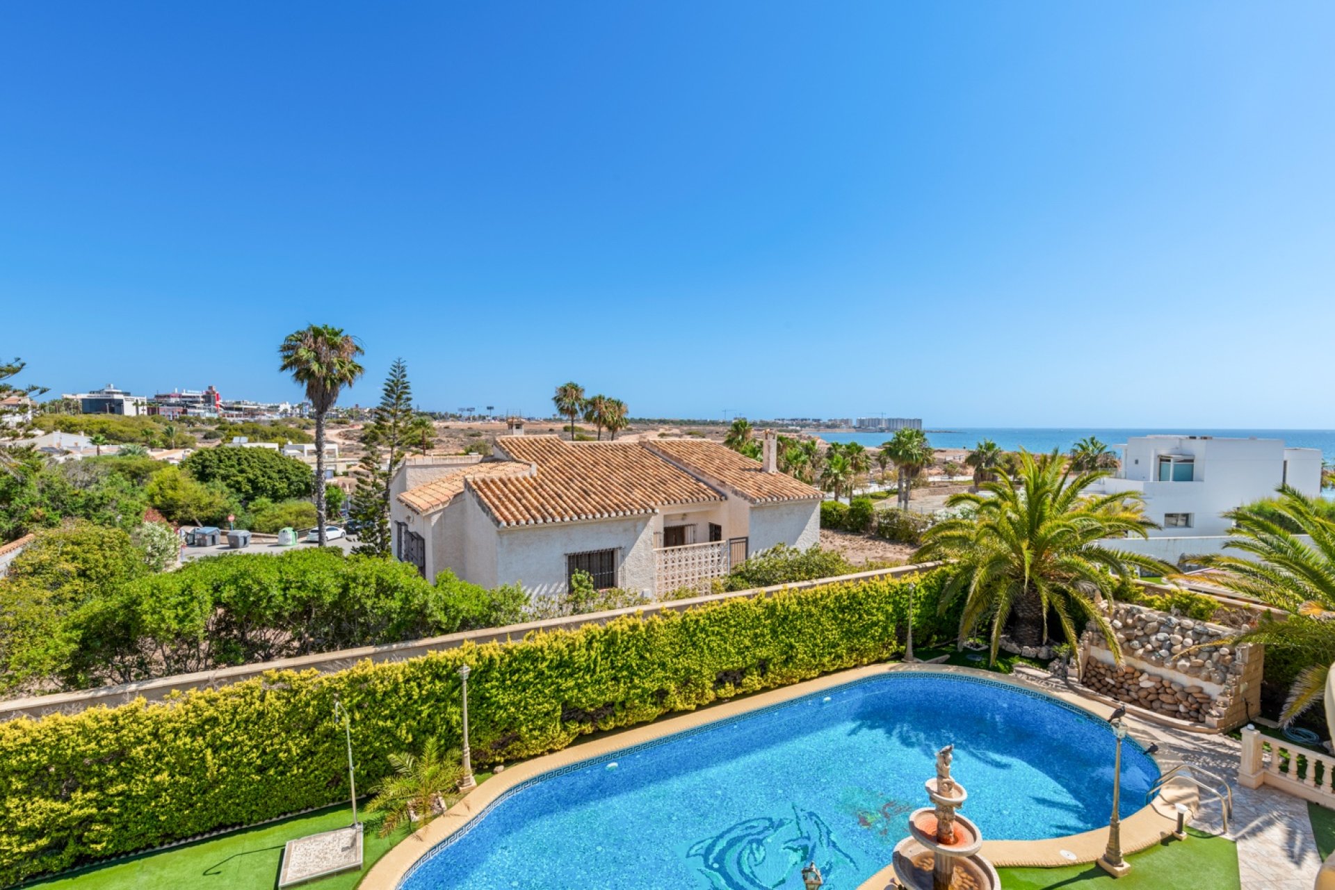 Reventa - Detached villa -
Orihuela Costa - Playa Flamenca