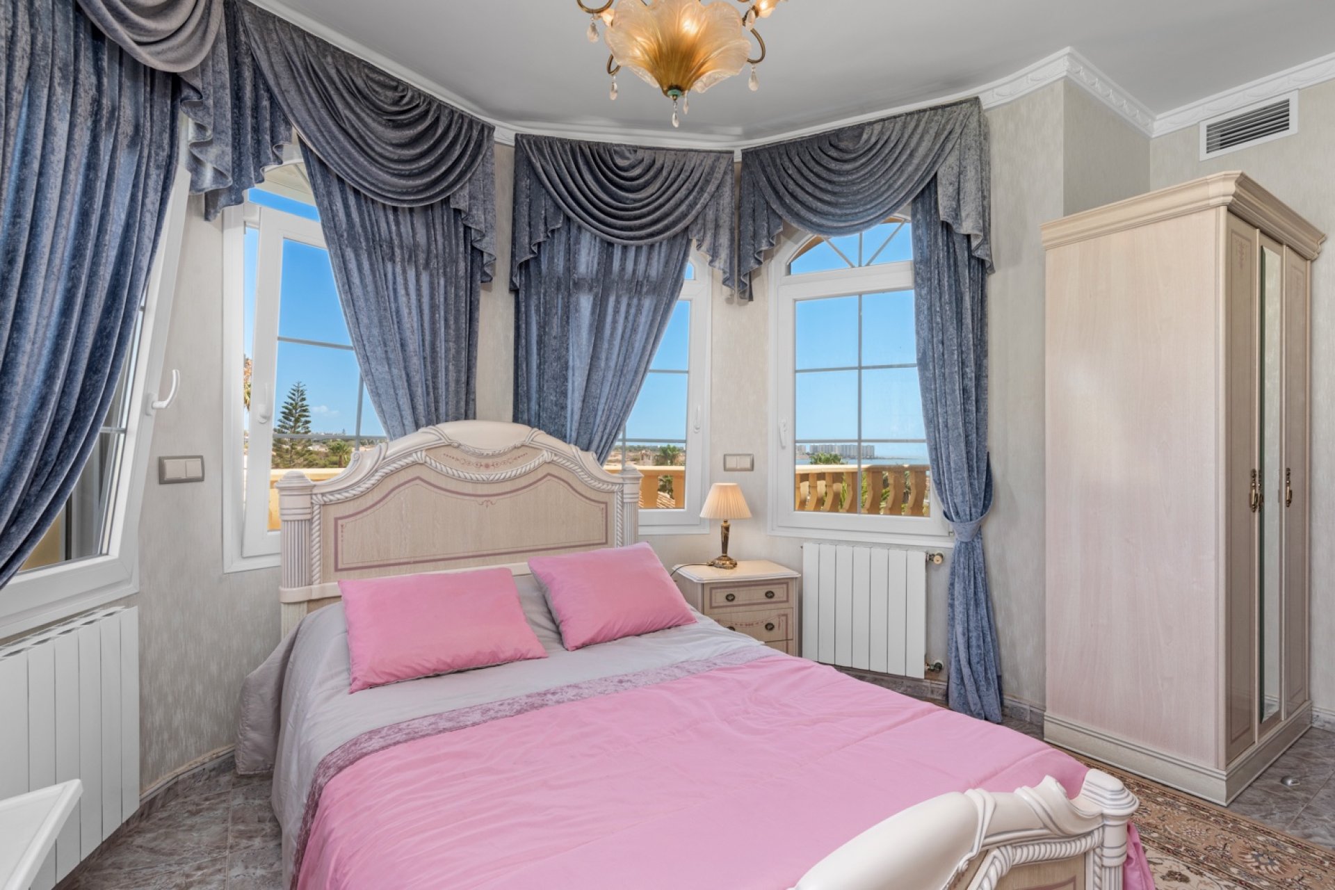 Reventa - Detached villa -
Orihuela Costa - Playa Flamenca