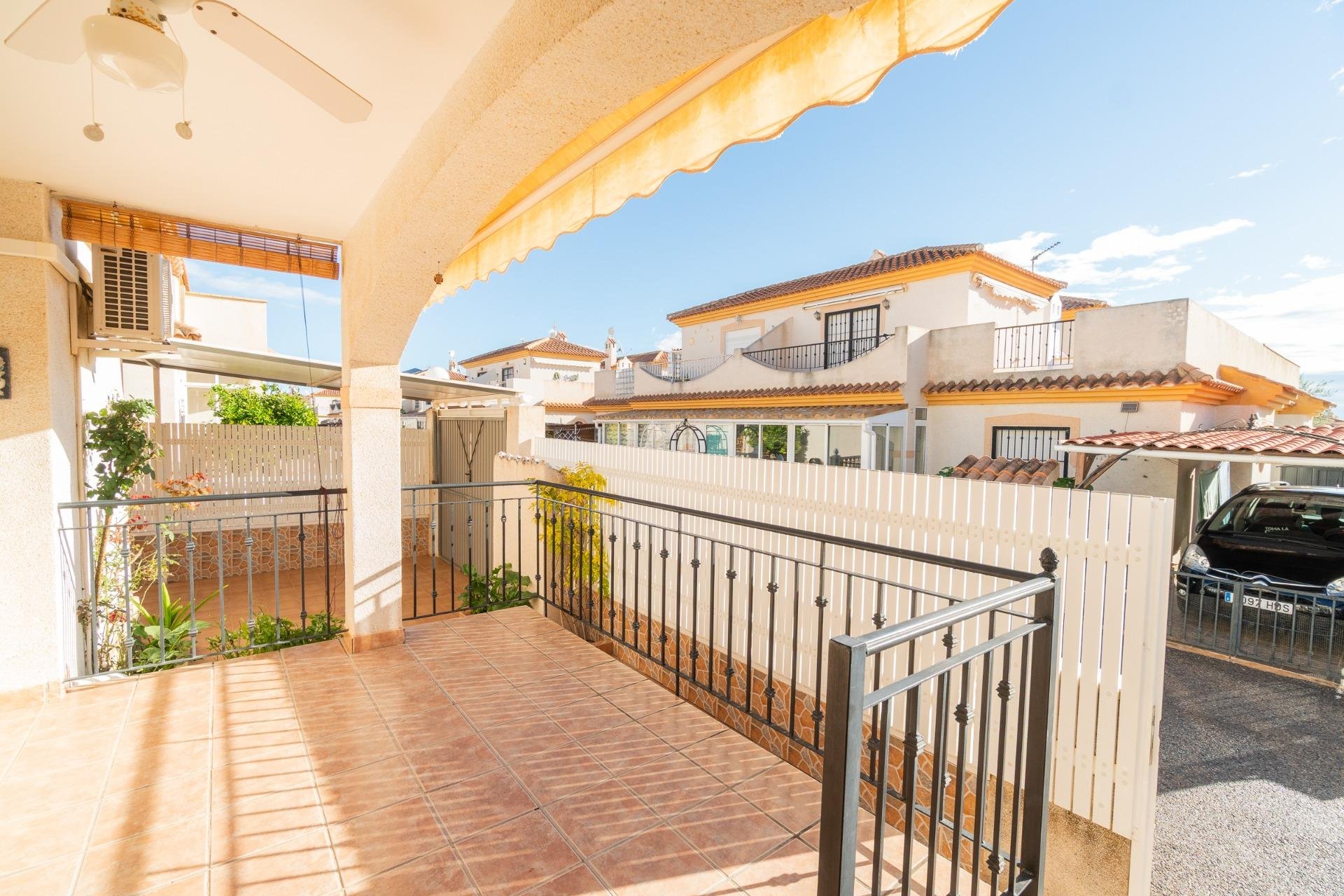Reventa - Detached villa -
Orihuela Costa - Playa Flamenca