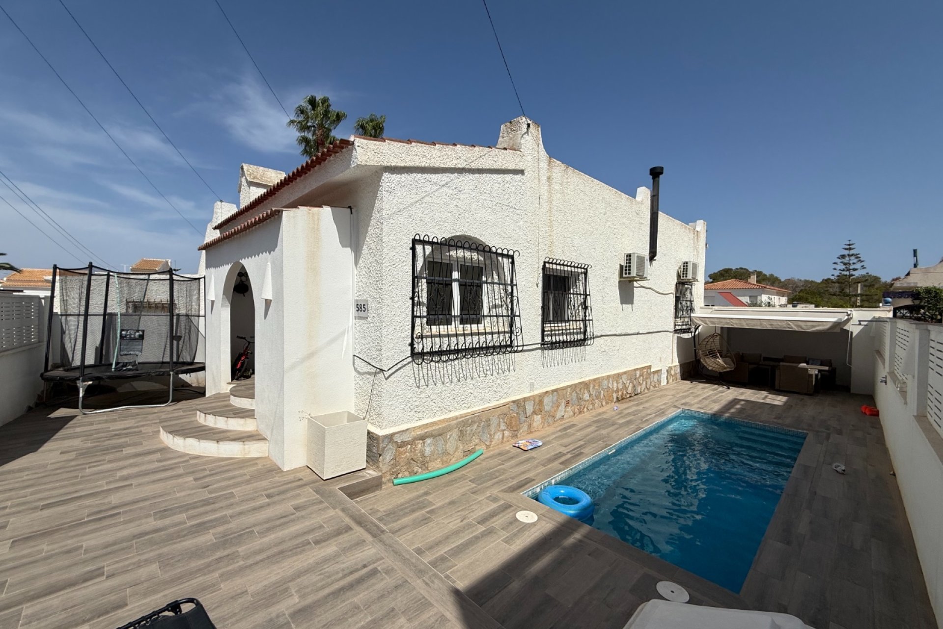 Reventa - Detached villa -
Orihuela Costa - Villamartín