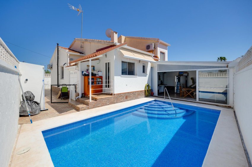 Reventa - Detached villa -
San Fulgencio - La Marina