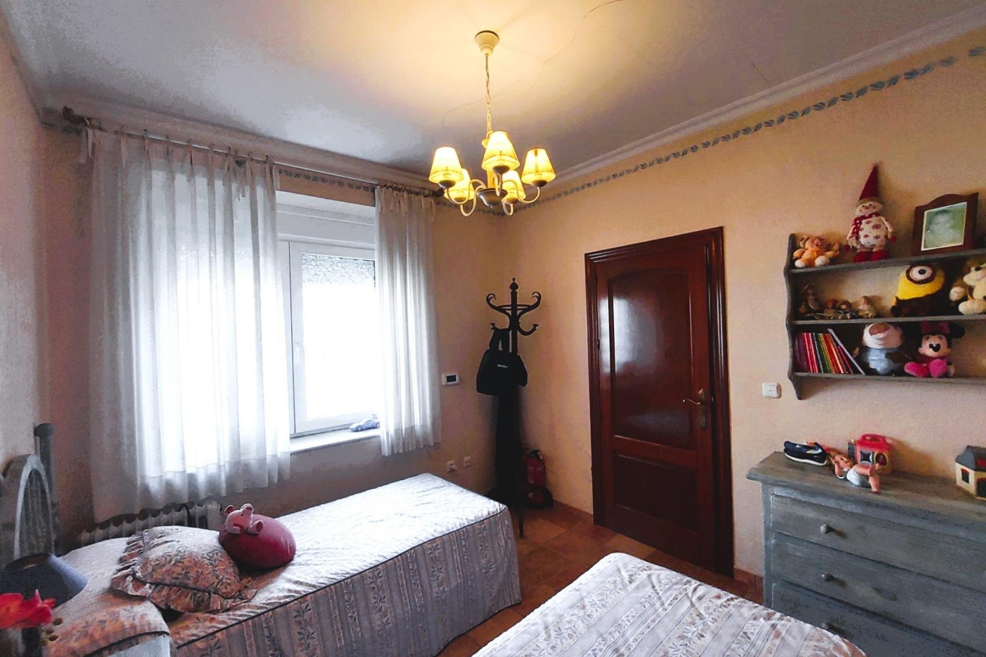 Reventa - Detached villa -
Torrevieja - Center