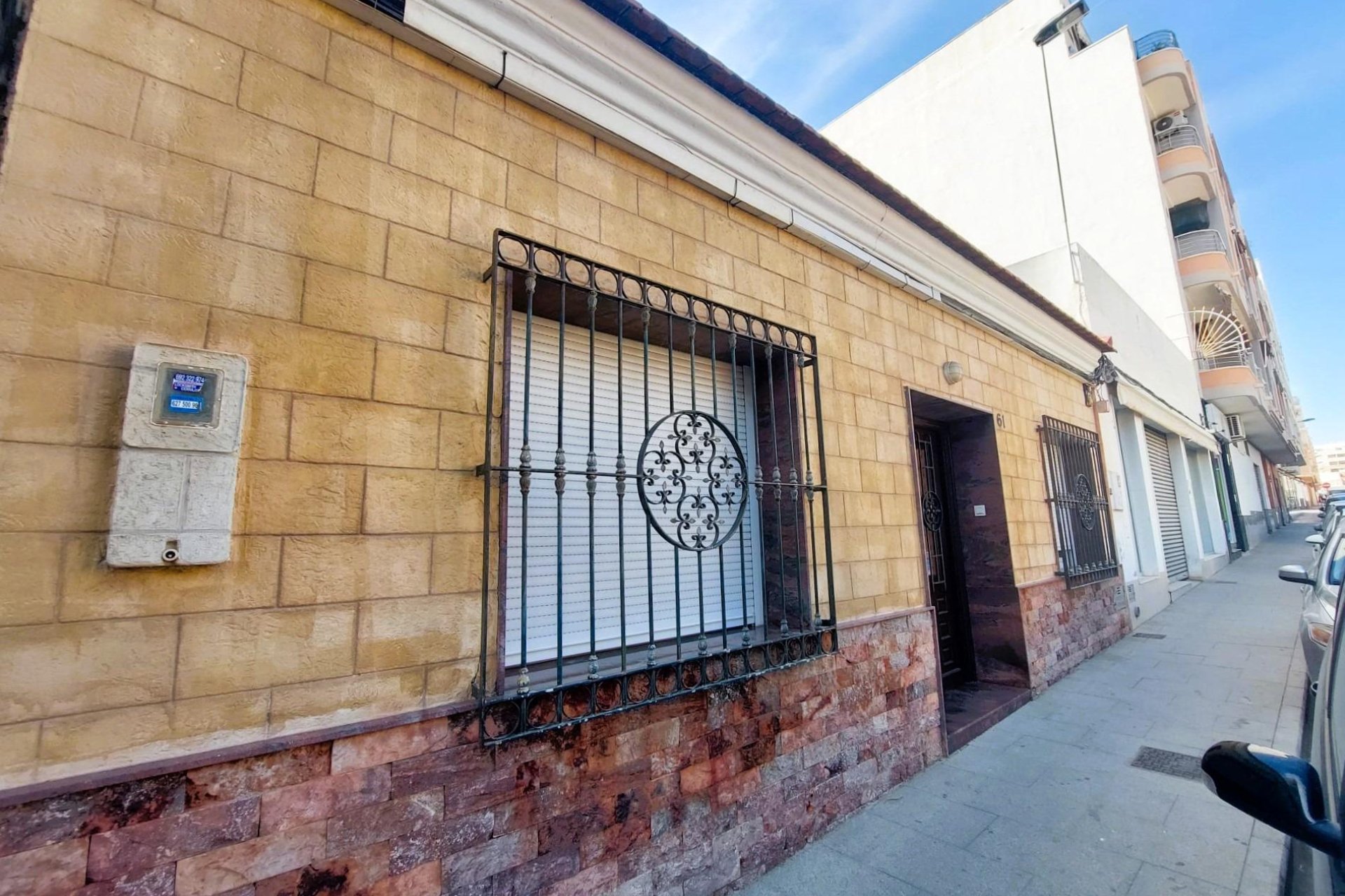 Reventa - Detached villa -
Torrevieja - Center