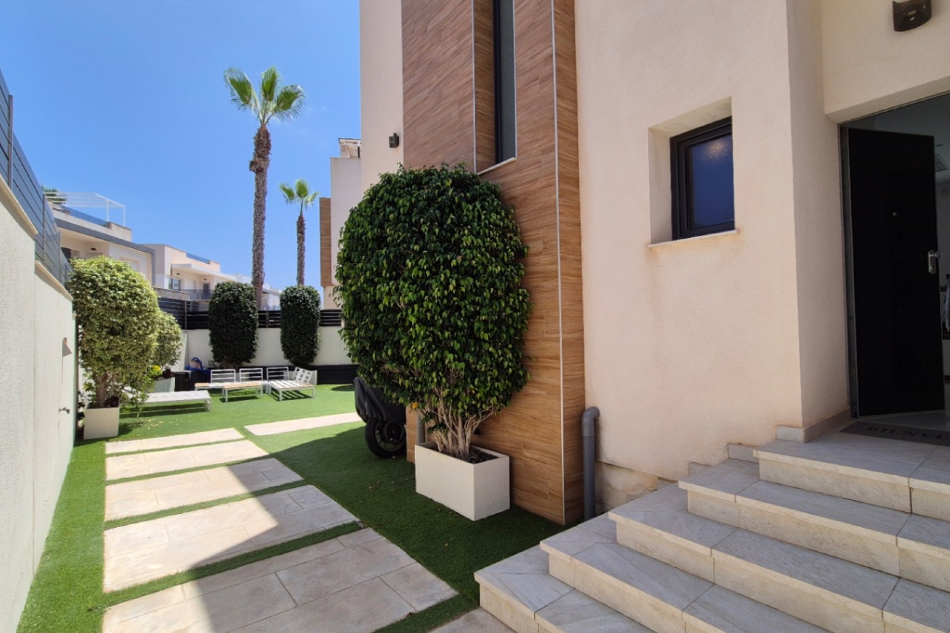 Reventa - Detached villa -
Torrevieja - Costa Blanca Sur