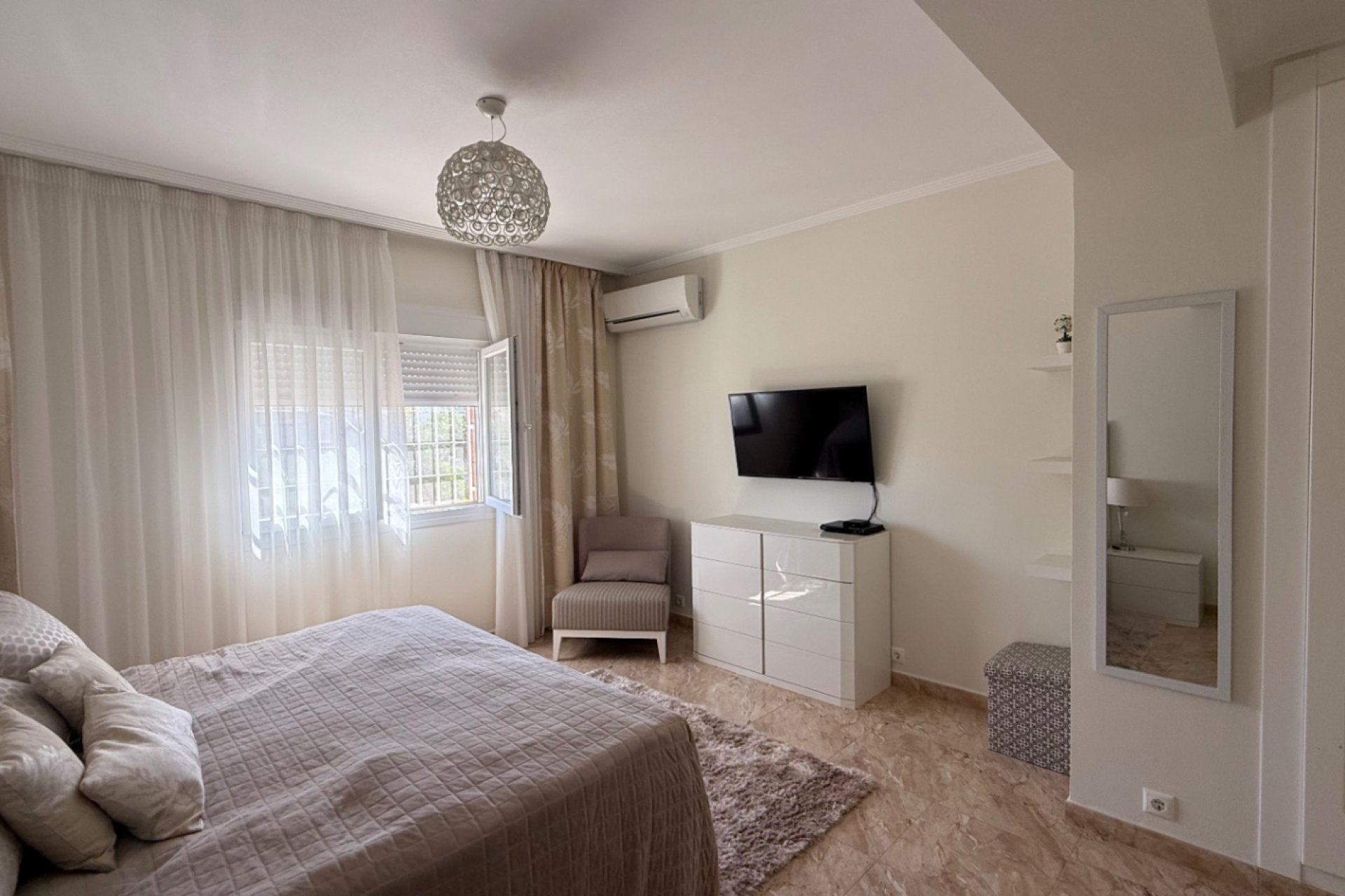 Reventa - Detached villa -
Torrevieja - Costa Blanca Sur