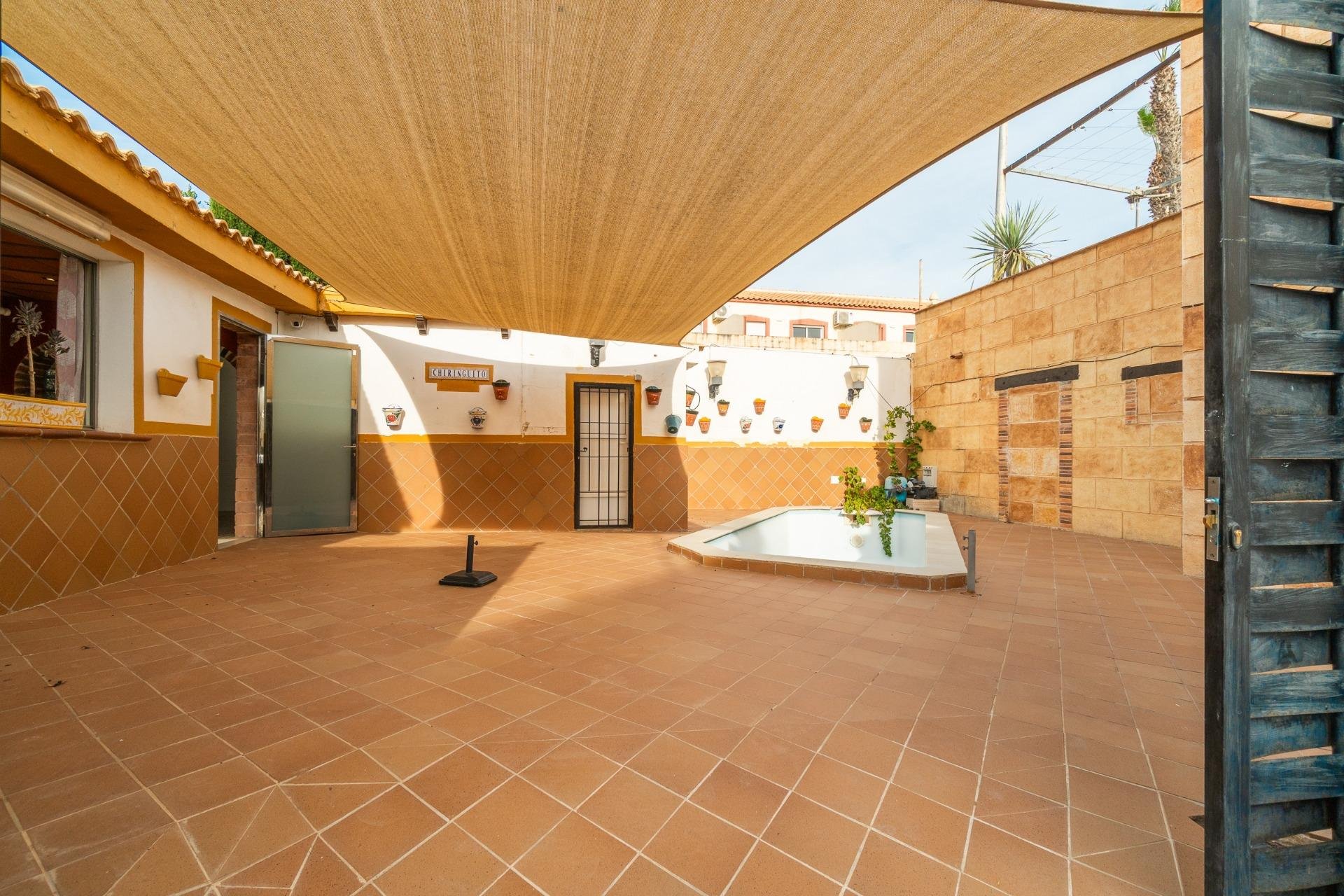 Reventa - Detached villa -
Torrevieja - Orihuela costa