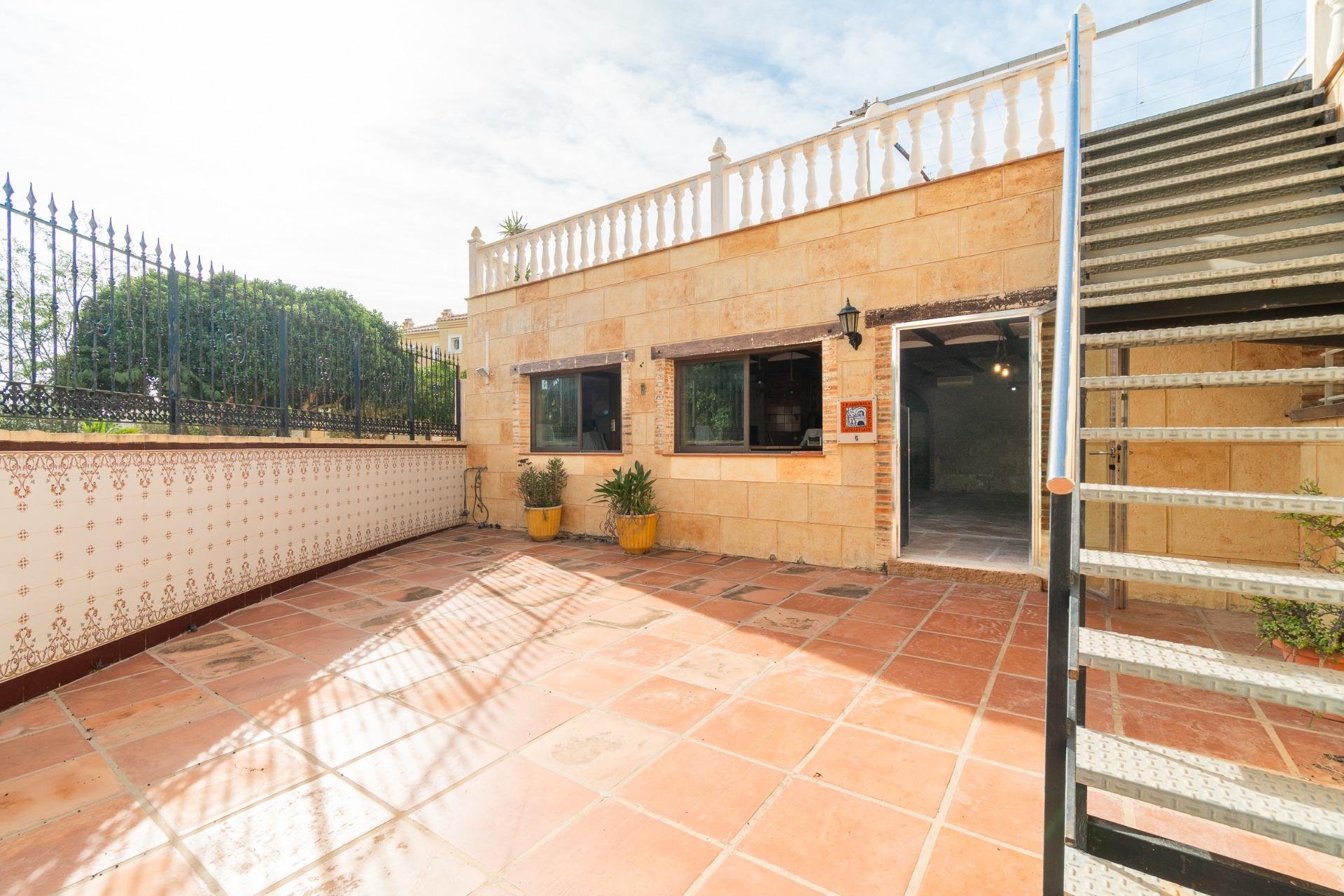 Reventa - Detached villa -
Torrevieja - Orihuela costa