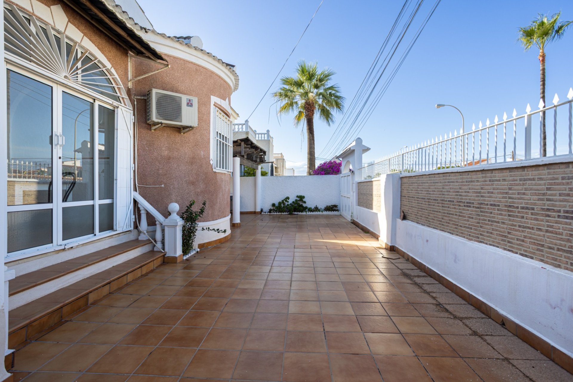 Reventa - Detached villa -
Torrevieja - Urbanización San Luis