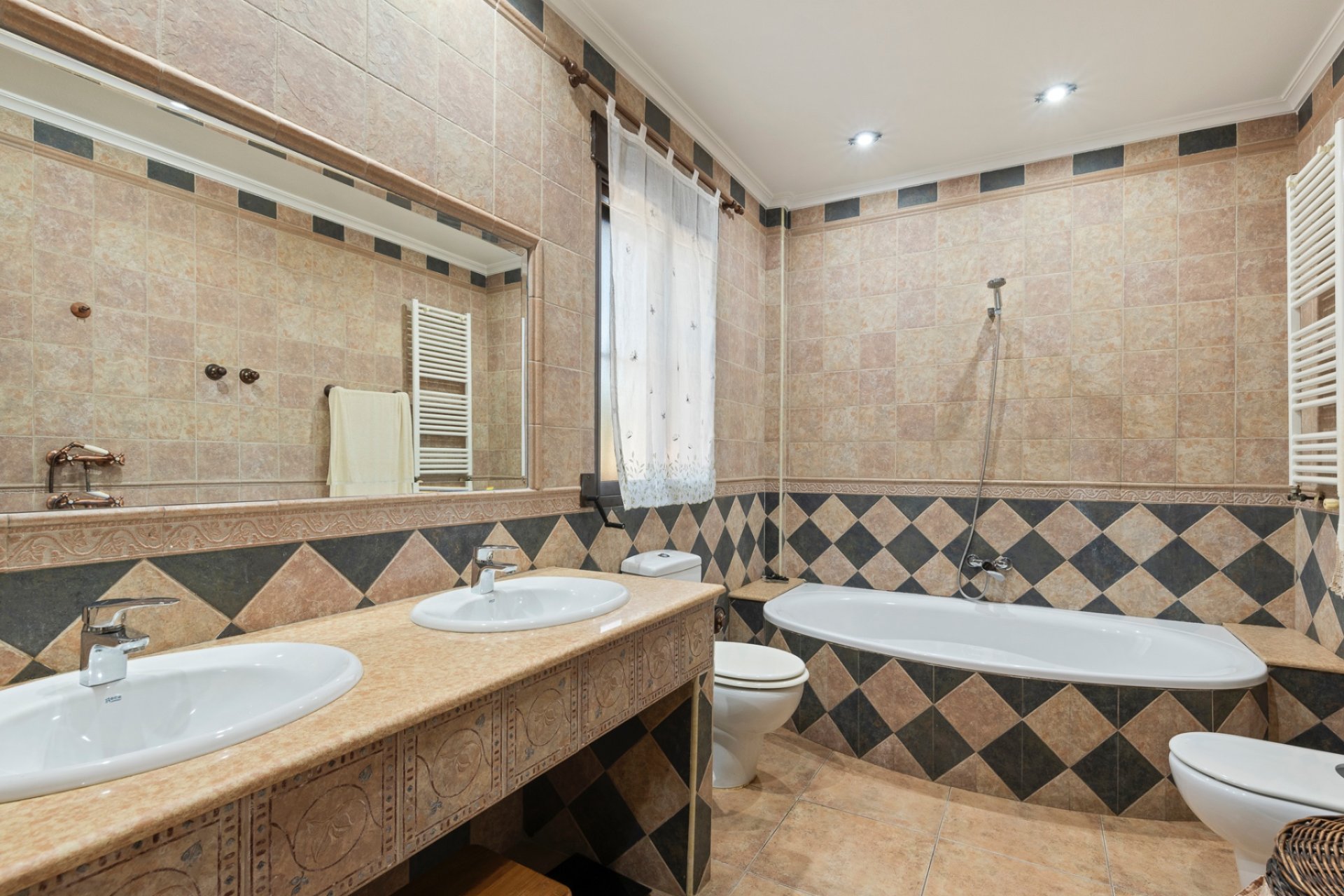 Reventa - Finca -
Beniel - Carretera de Beniel