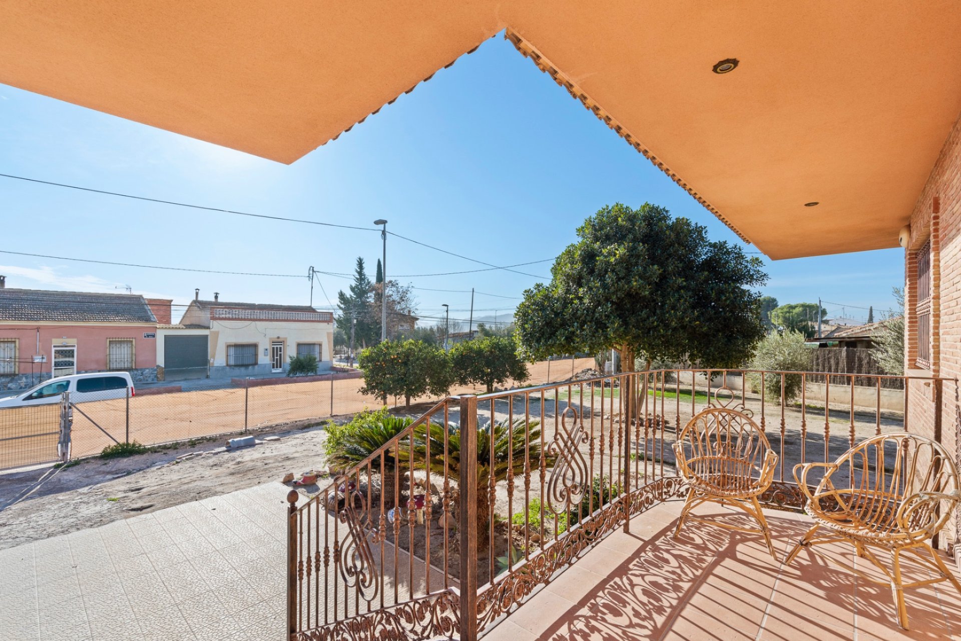 Reventa - Finca -
Beniel - Carretera de Beniel