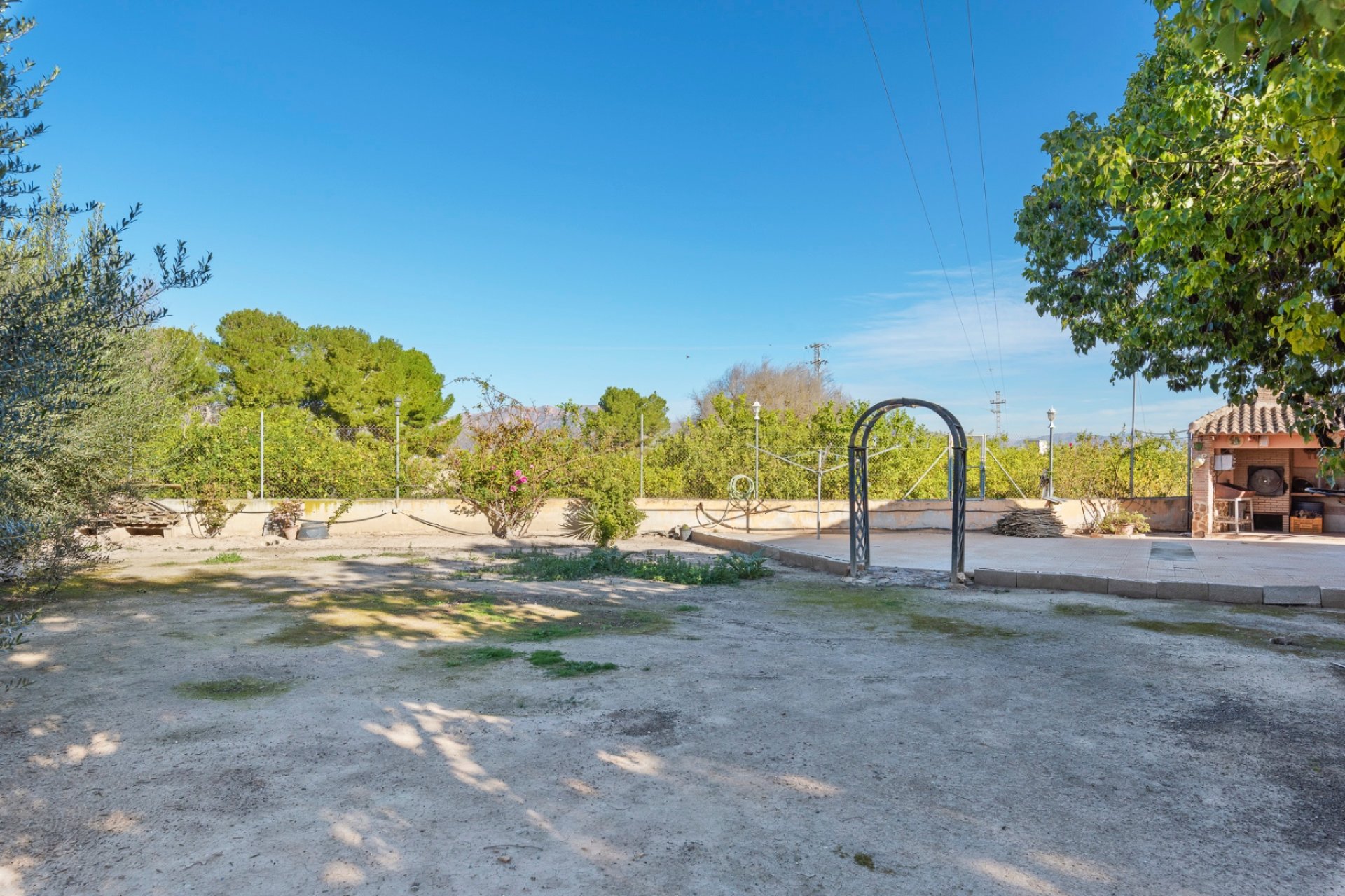 Reventa - Finca -
Beniel - Carretera de Beniel