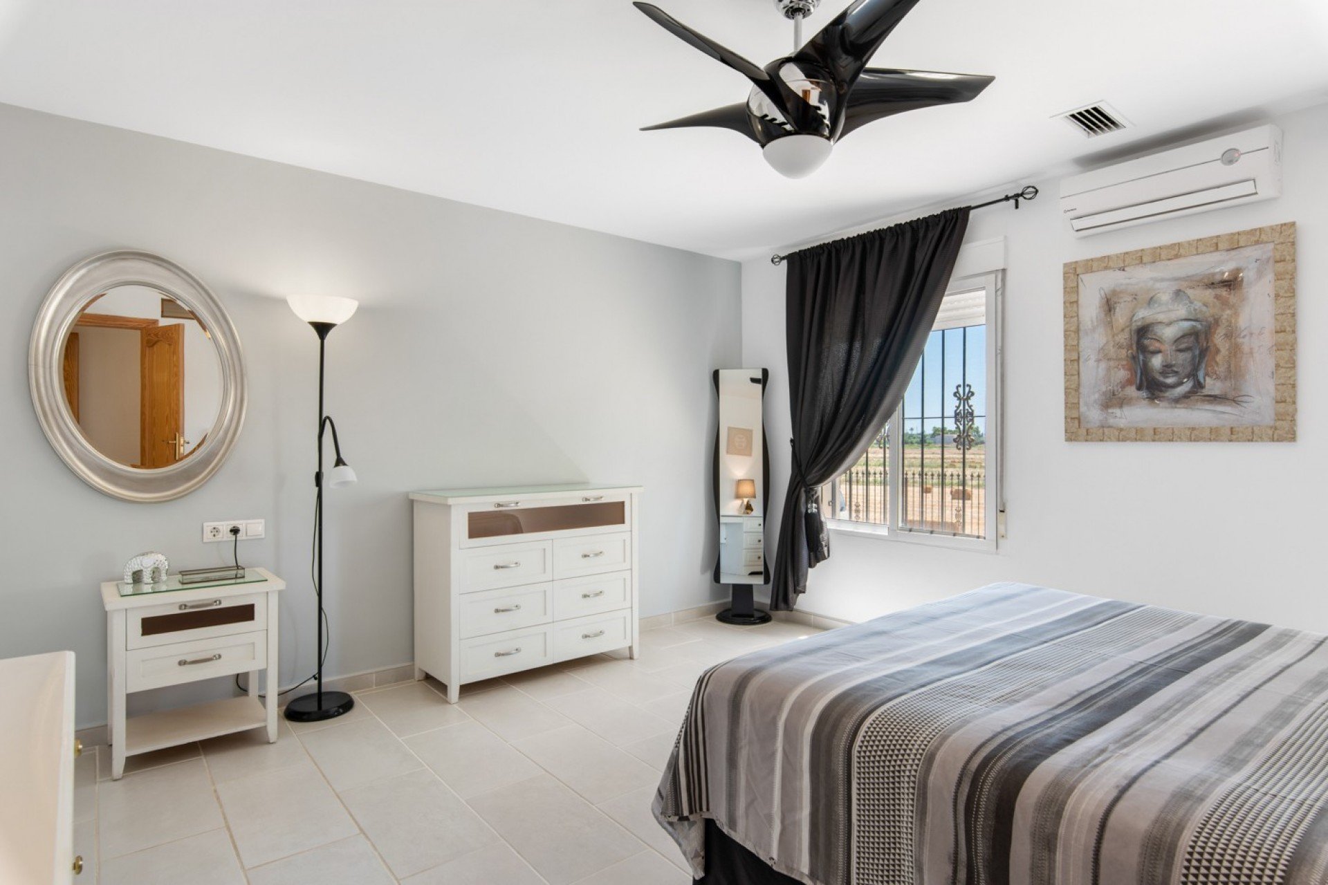 Reventa - Finca -
Catral