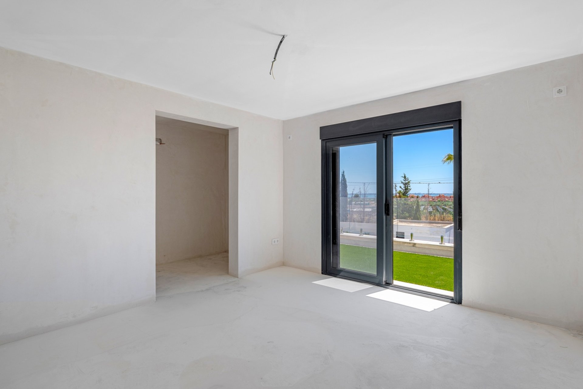 Reventa - Finca -
Los Montesinos - La Herrada