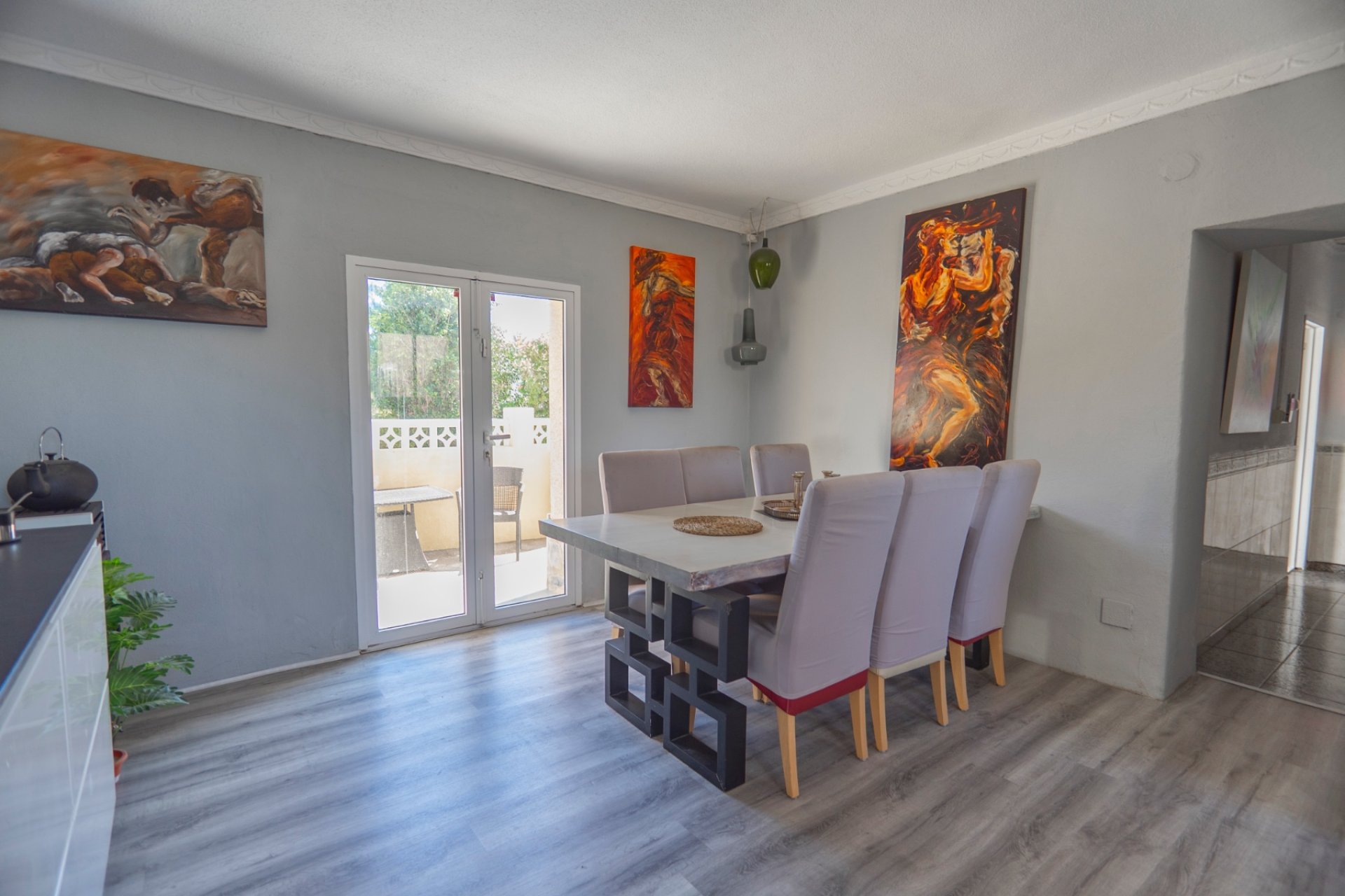 Reventa - Finca -
Los Montesinos