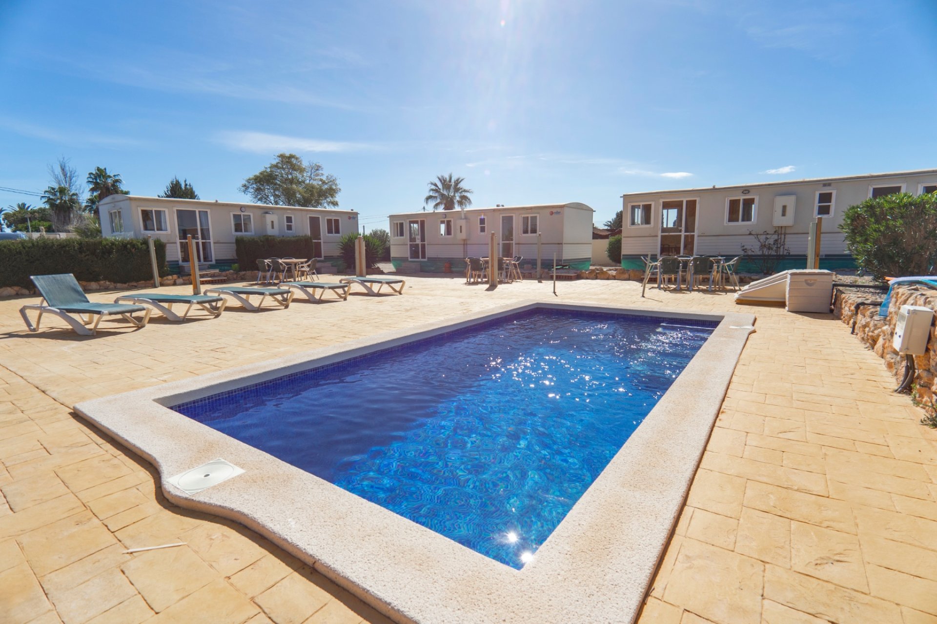 Reventa - Finca -
Los Montesinos