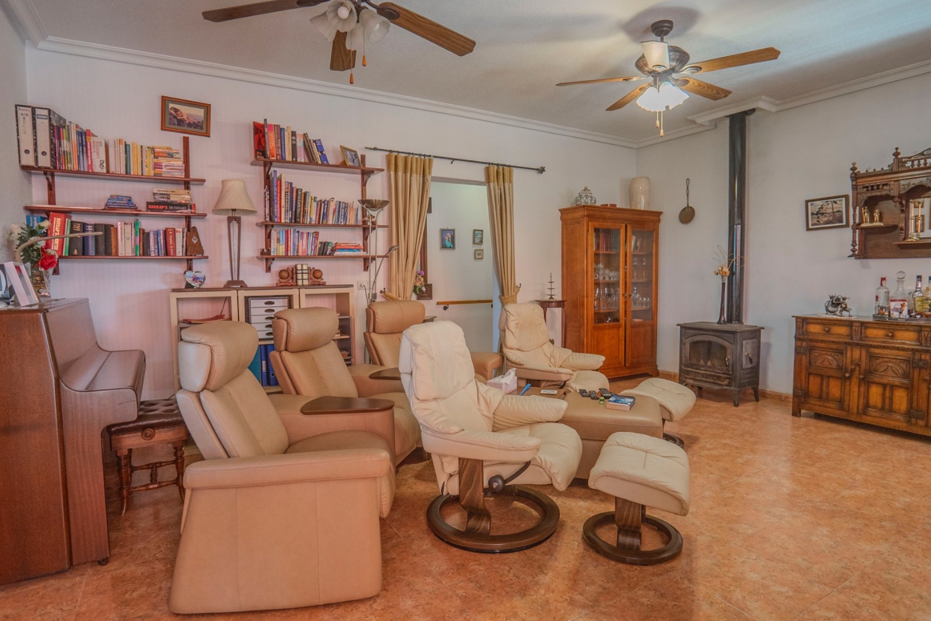 Reventa - Finca -
Orihuela - San Bartolome