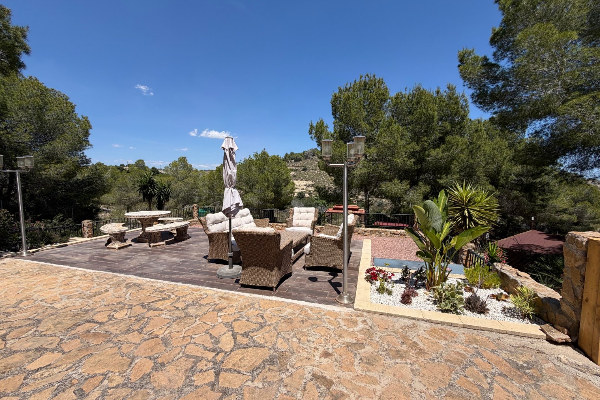 Reventa - Finca -
Orihuela - Torremendo