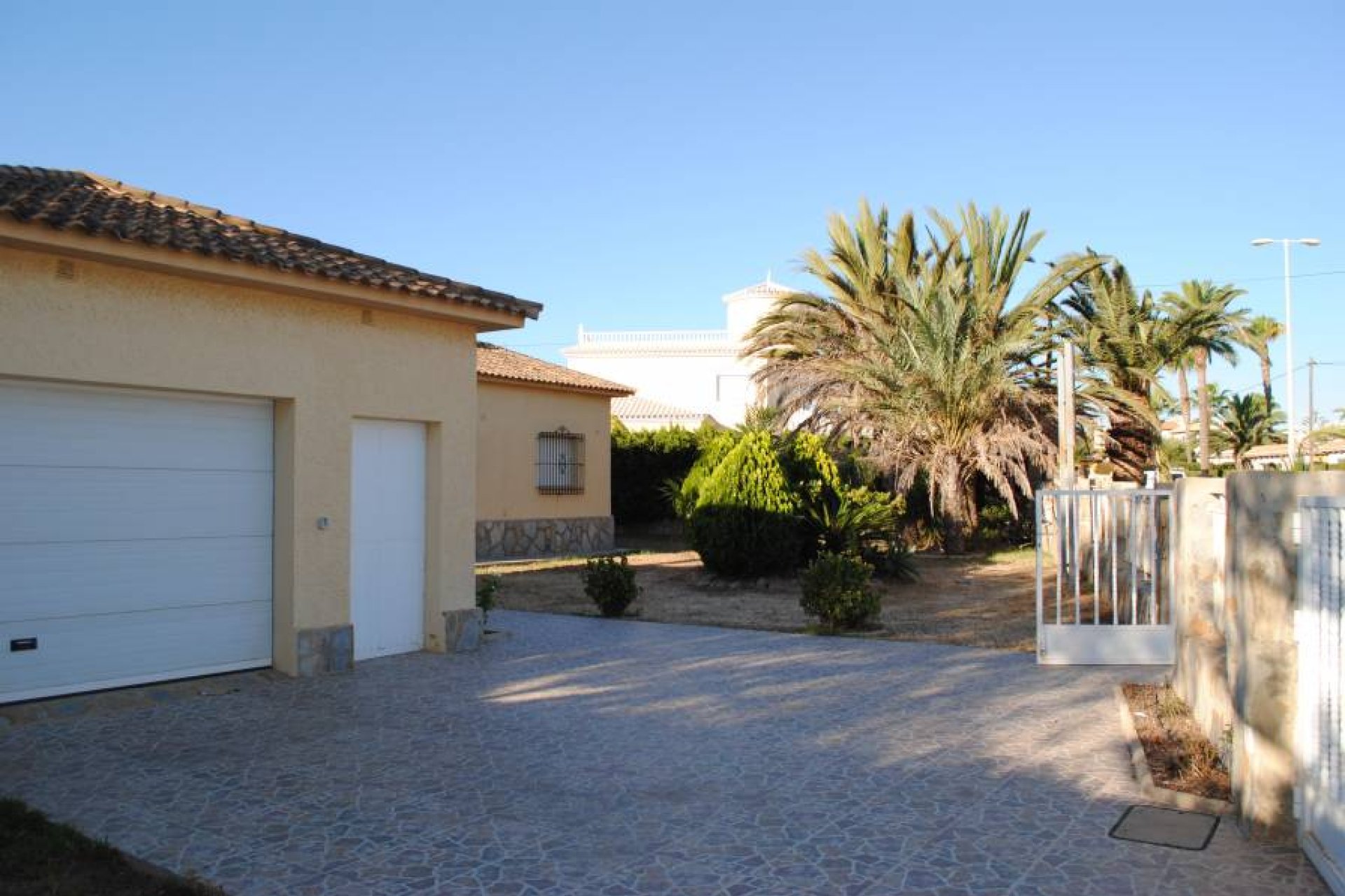 Reventa - Parcela / Terreno -
Orihuela Costa - Cabo Roig