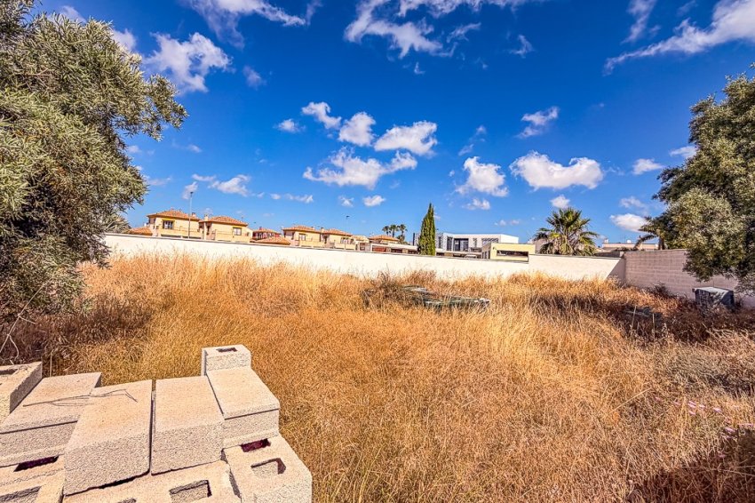 Reventa - Parcela / Terreno -
SANTIAGO DE LA RIBERA - zona san blas