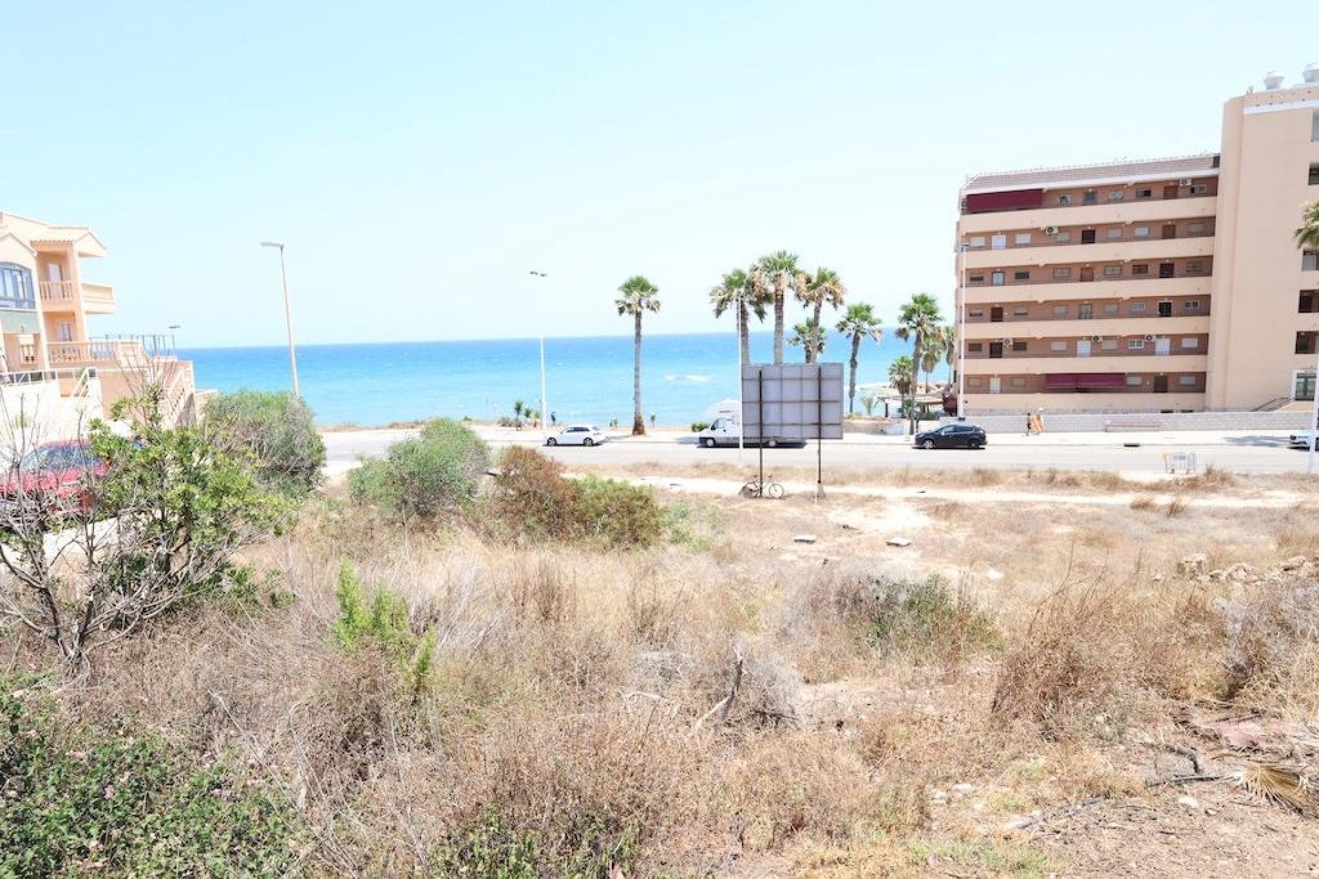 Reventa - Parcela / Terreno -
Torrevieja - Cabo cervera