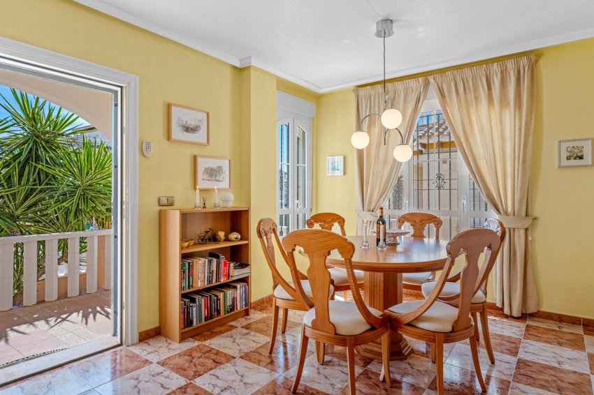 Reventa - Quad House -
Lomas de Cabo Roig