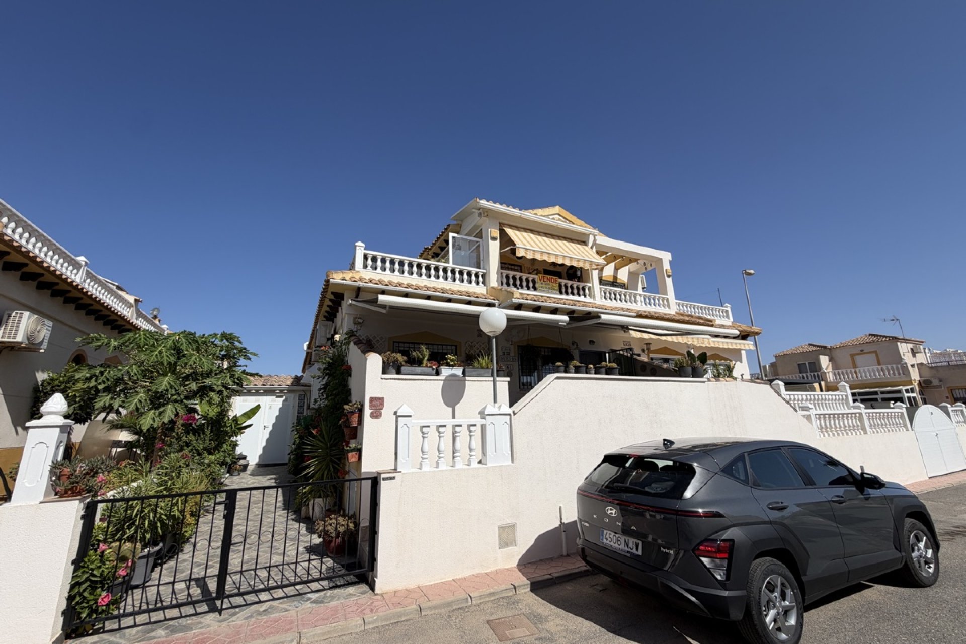 Reventa - Quad House -
Los Altos
