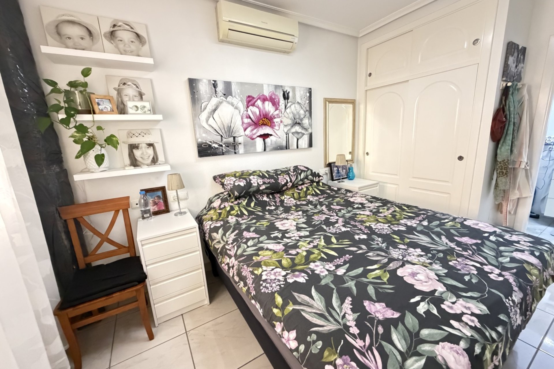 Reventa - Quad House -
Los Altos
