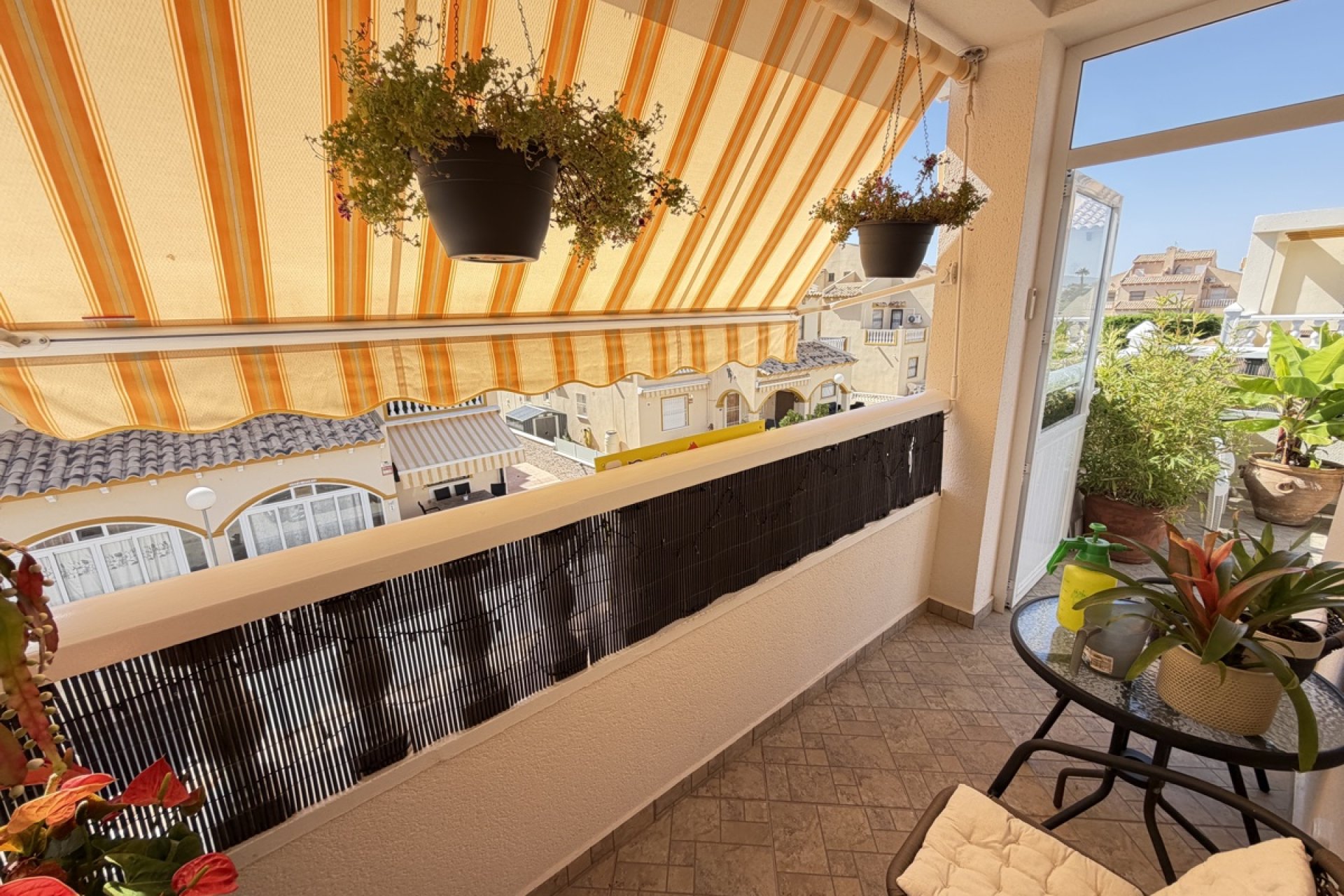 Reventa - Quad House -
Los Altos