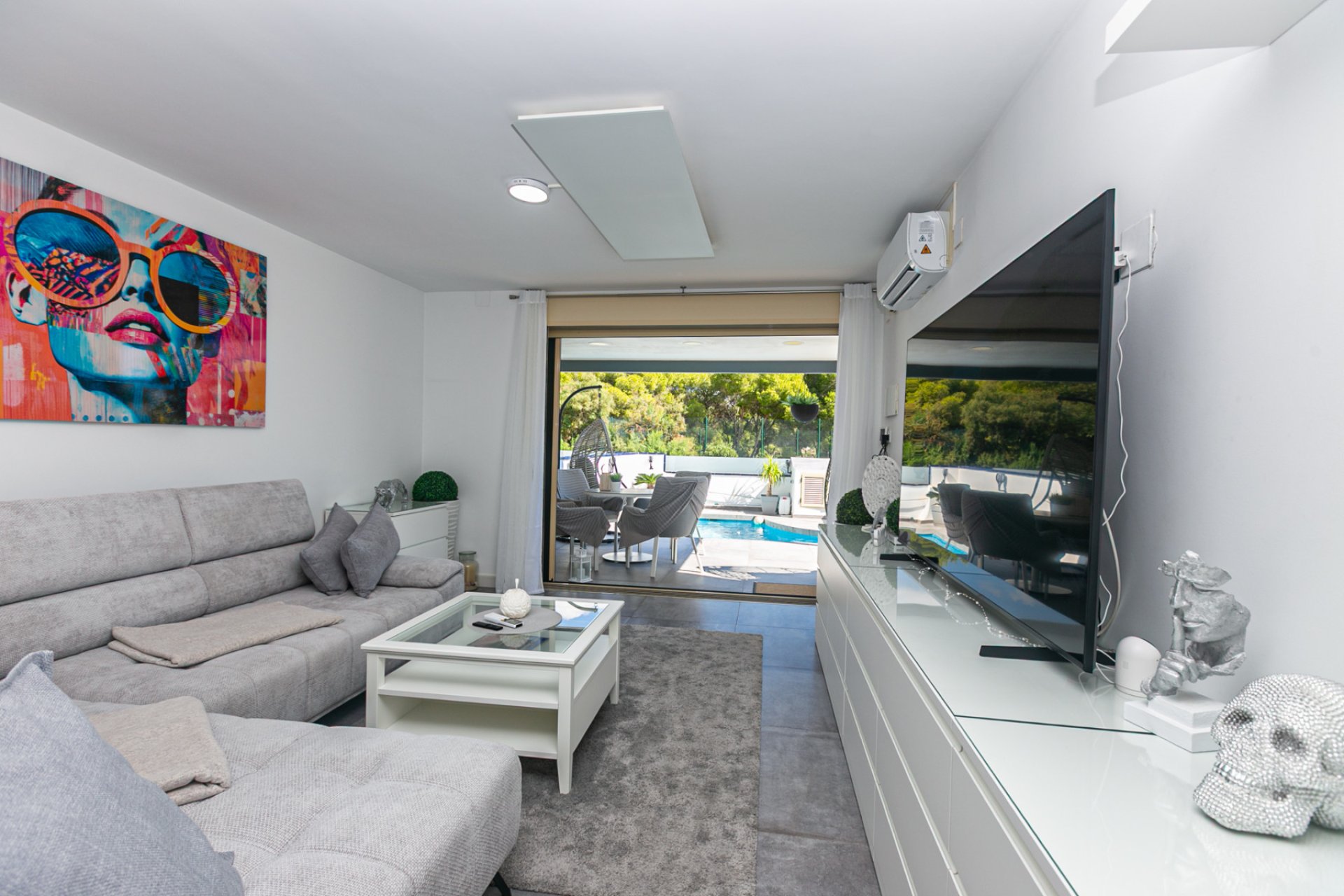 Reventa - Quad House -
Mil Palmeras - Riomar