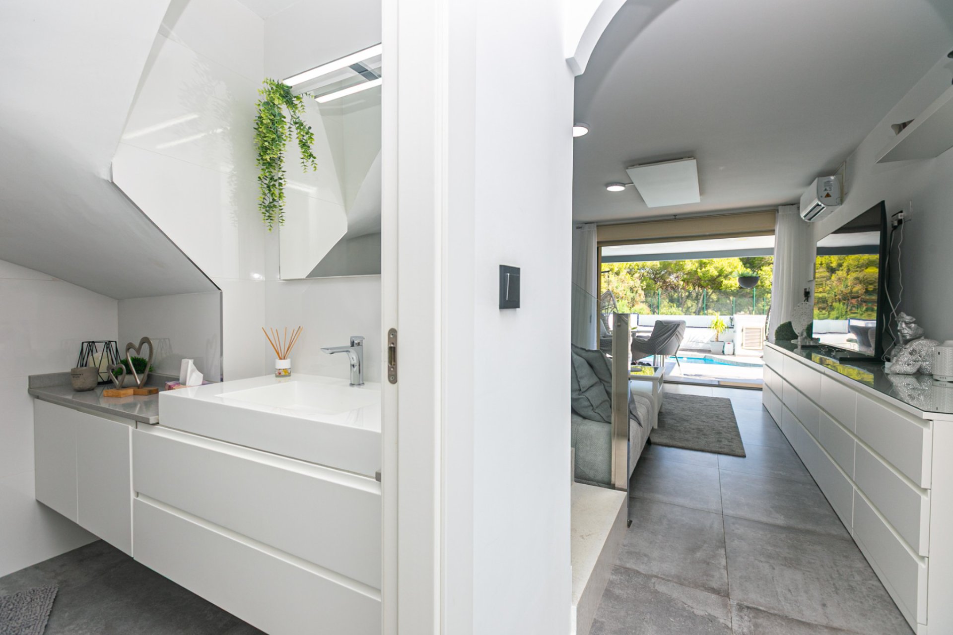 Reventa - Quad House -
Mil Palmeras - Riomar
