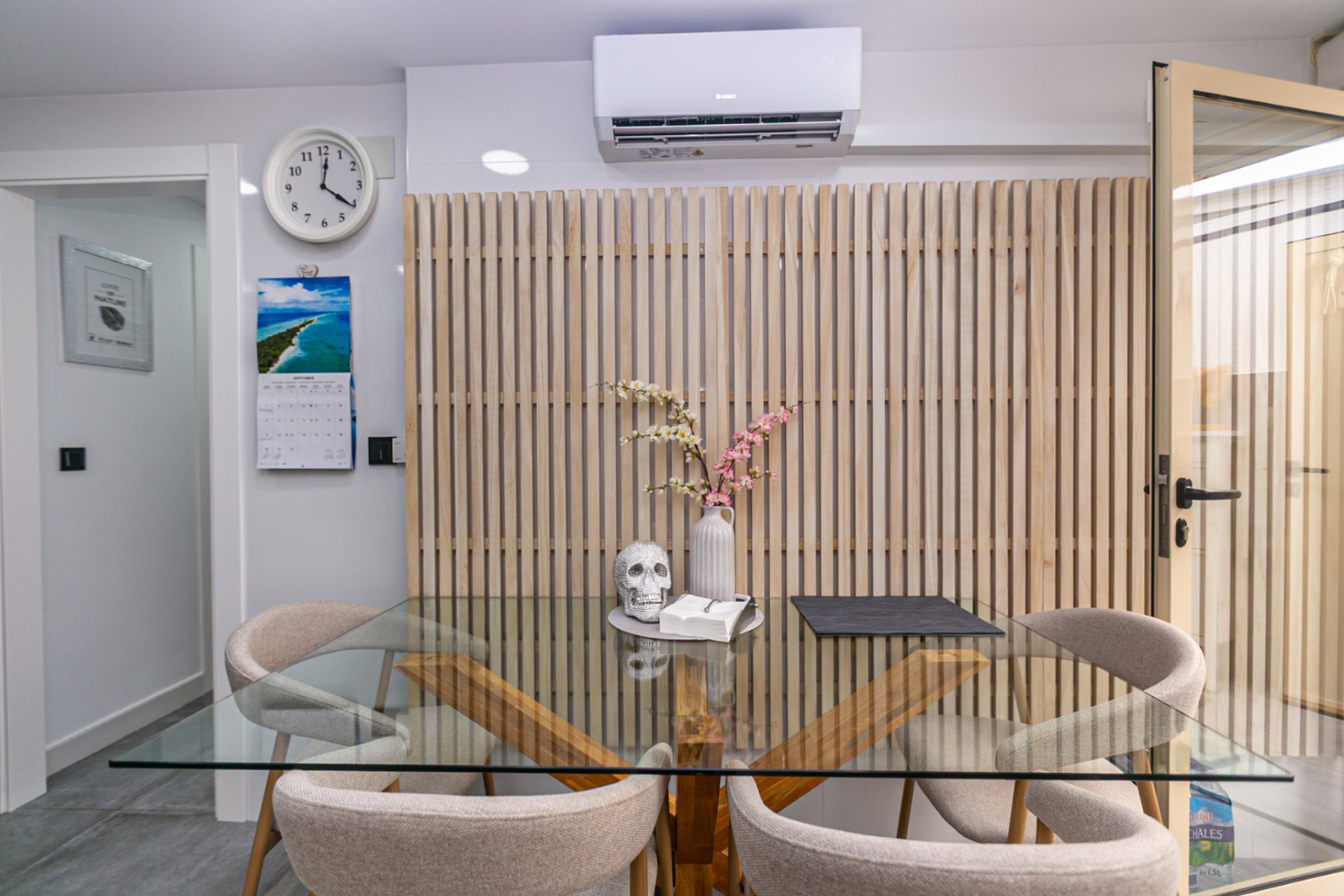 Reventa - Quad House -
Mil Palmeras - Riomar
