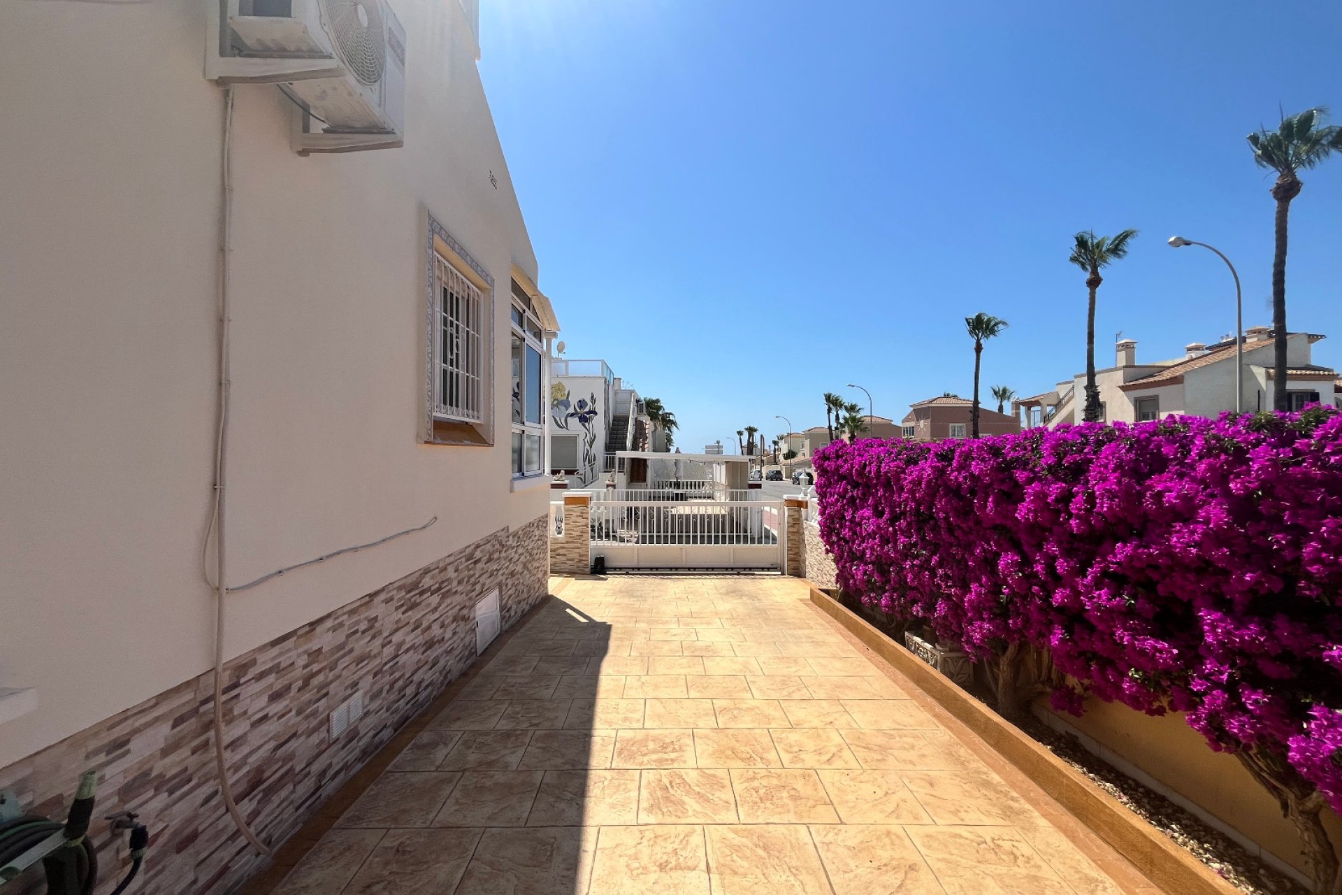 Reventa - Quad House -
Playa Flamenca - Jumilla