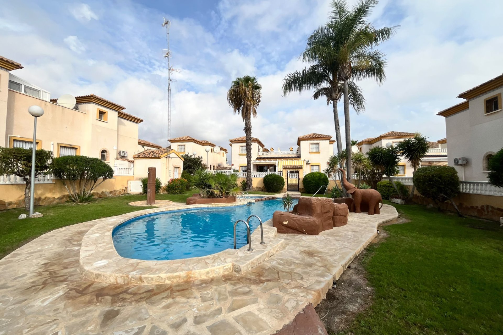 Reventa - Quad House -
Villamartin - PAU 8