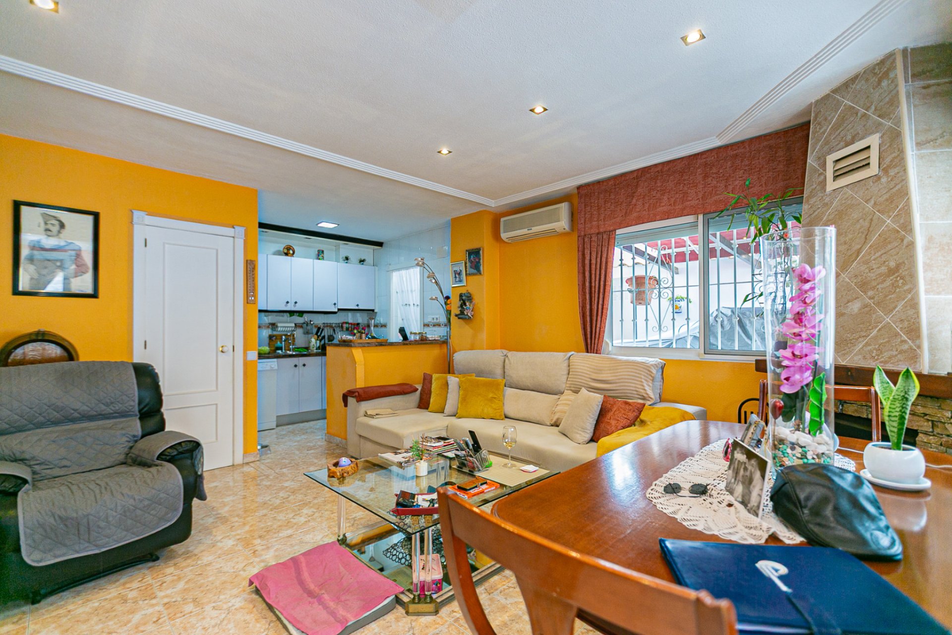 Reventa - Semi detached -
Los Altos