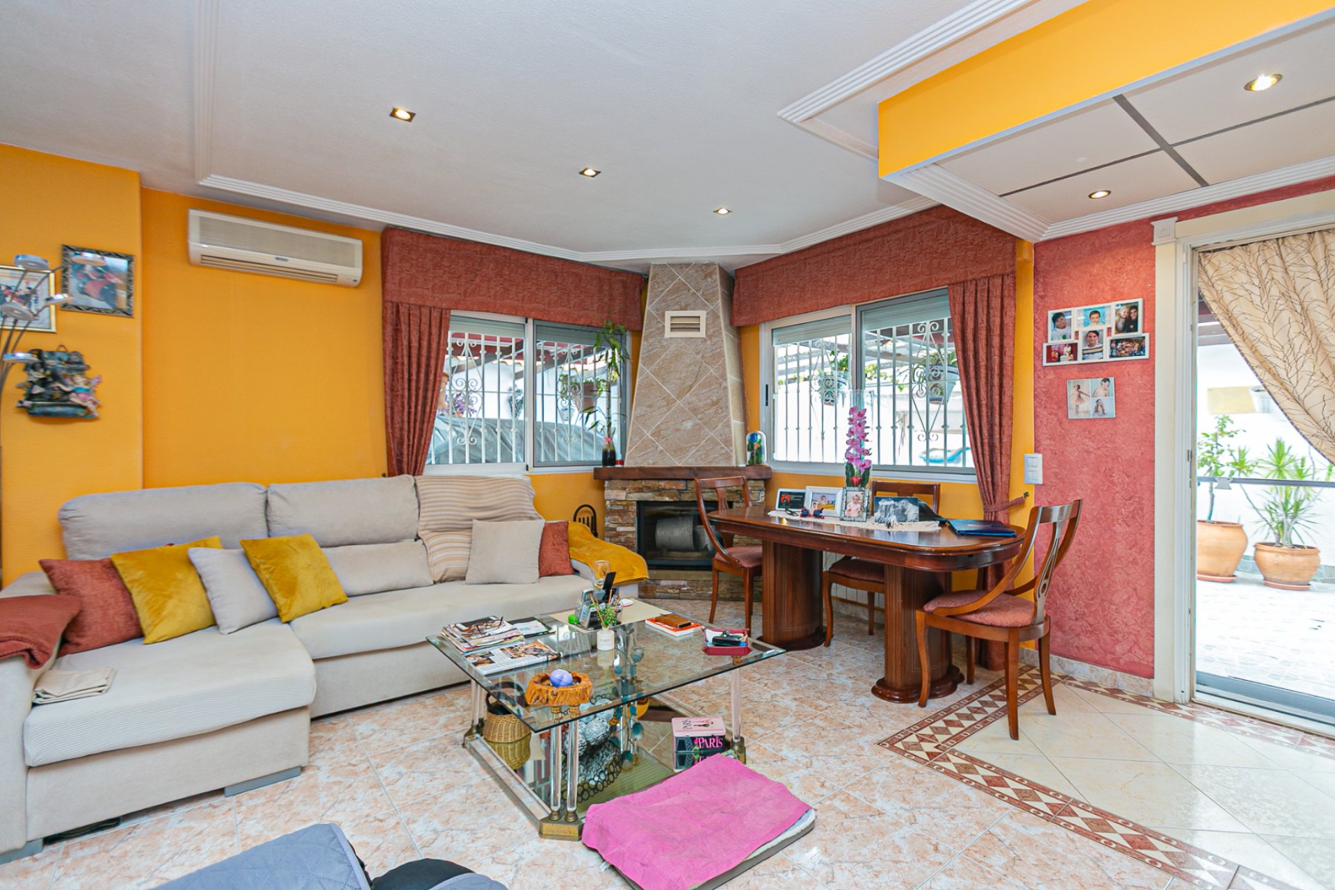 Reventa - Semi detached -
Los Altos