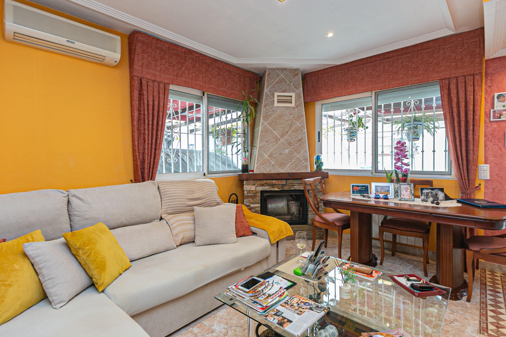 Reventa - Semi detached -
Los Altos
