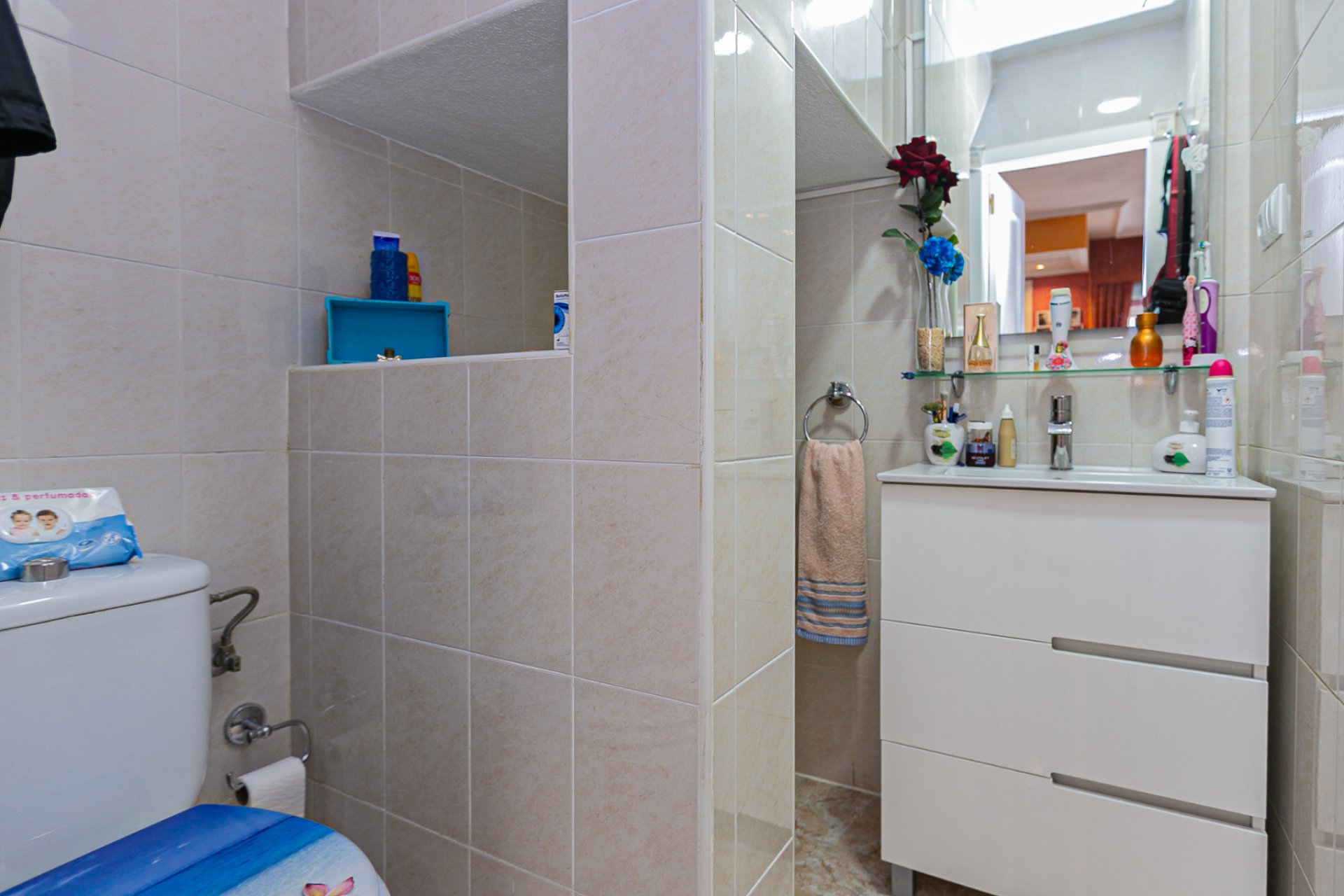 Reventa - Semi detached -
Los Altos